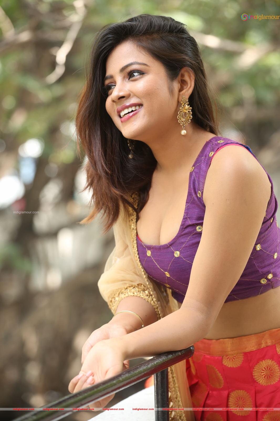 Renu Sri Actress hd photo