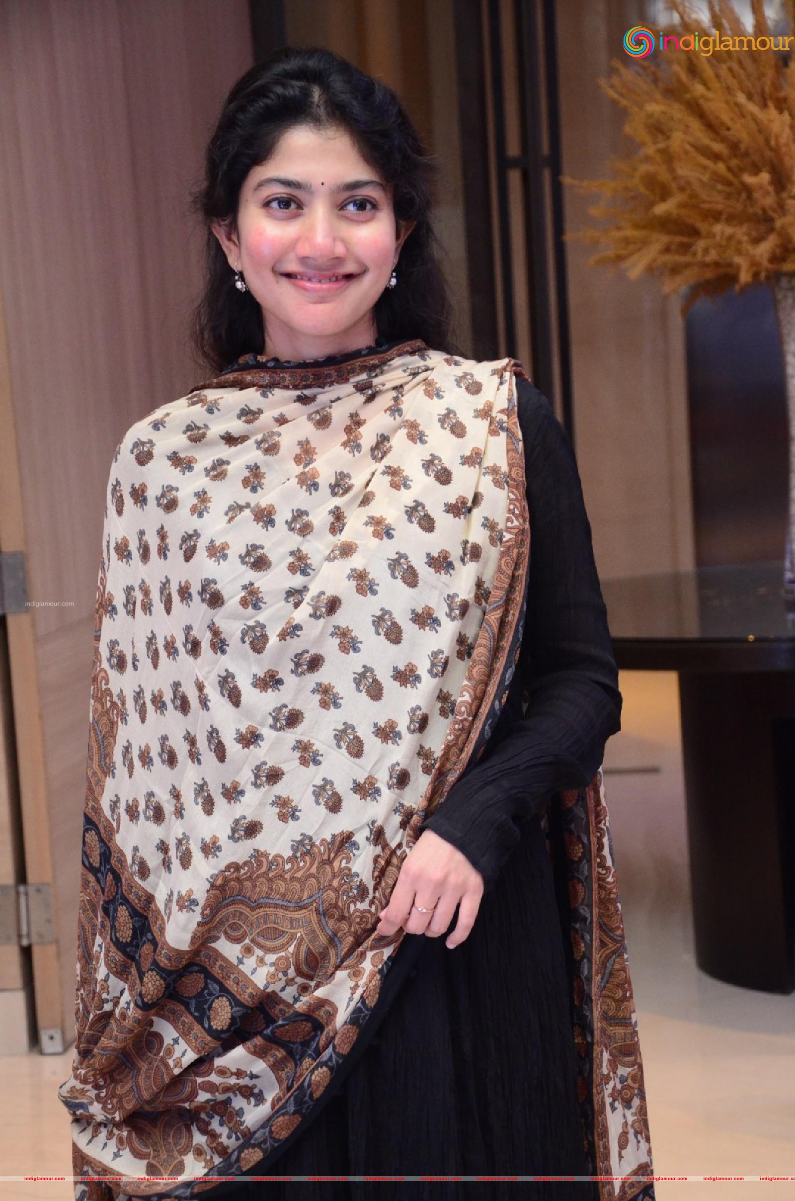 Sai Pallavi Actress hd photo