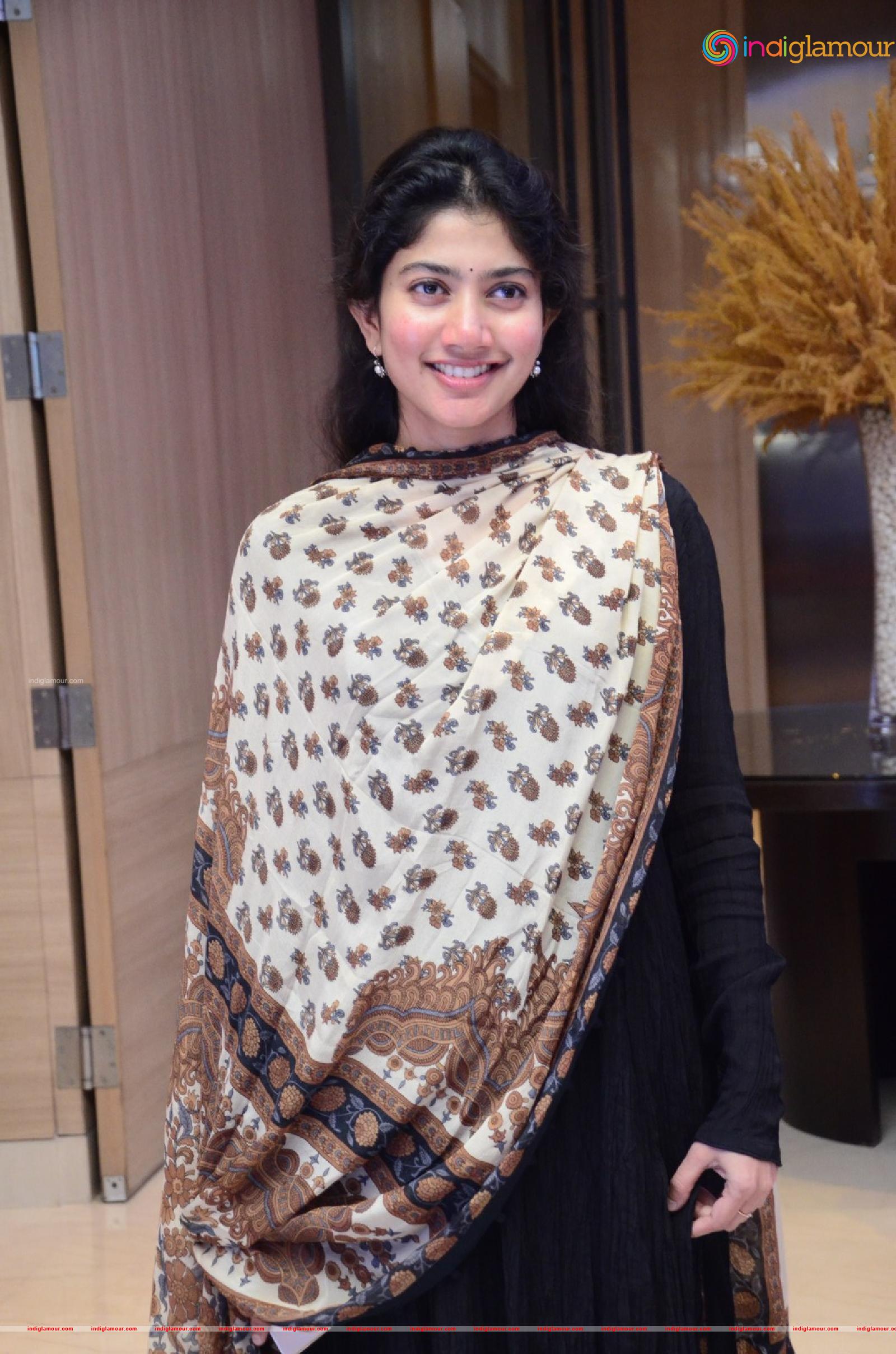 Sai Pallavi Actress hd photo