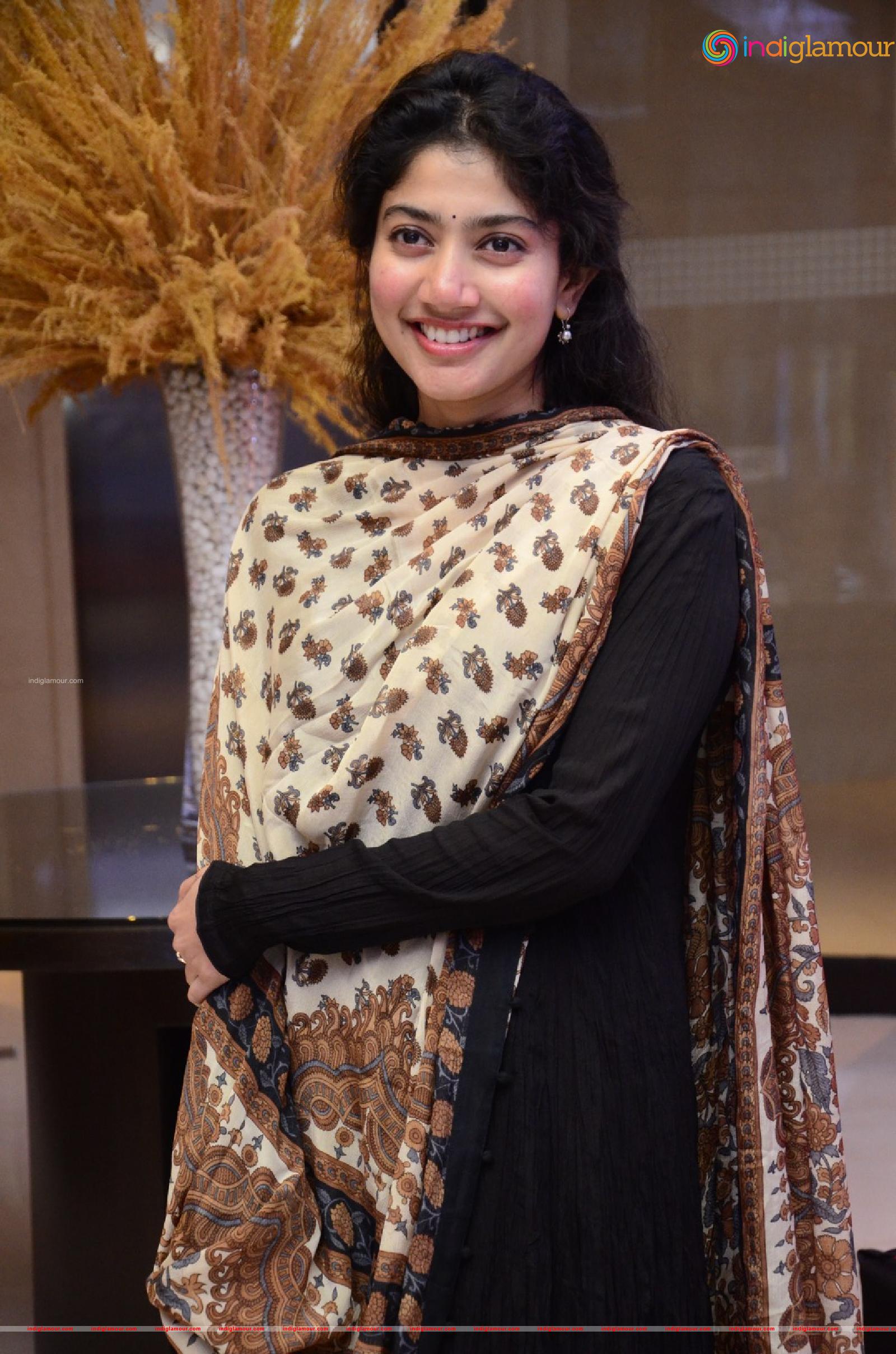 Sai Pallavi Actress hd photo