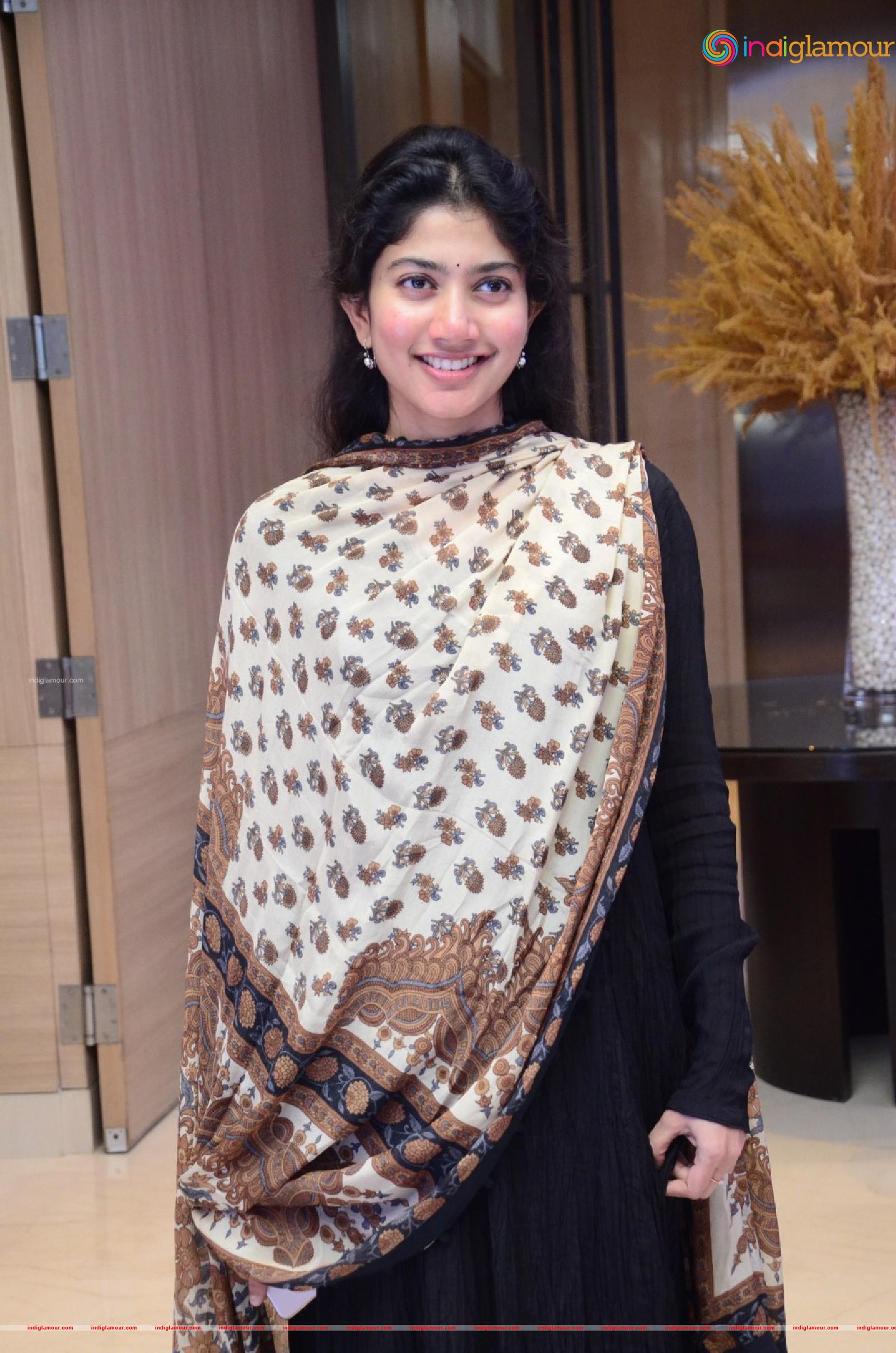 Sai Pallavi Actress hd photo