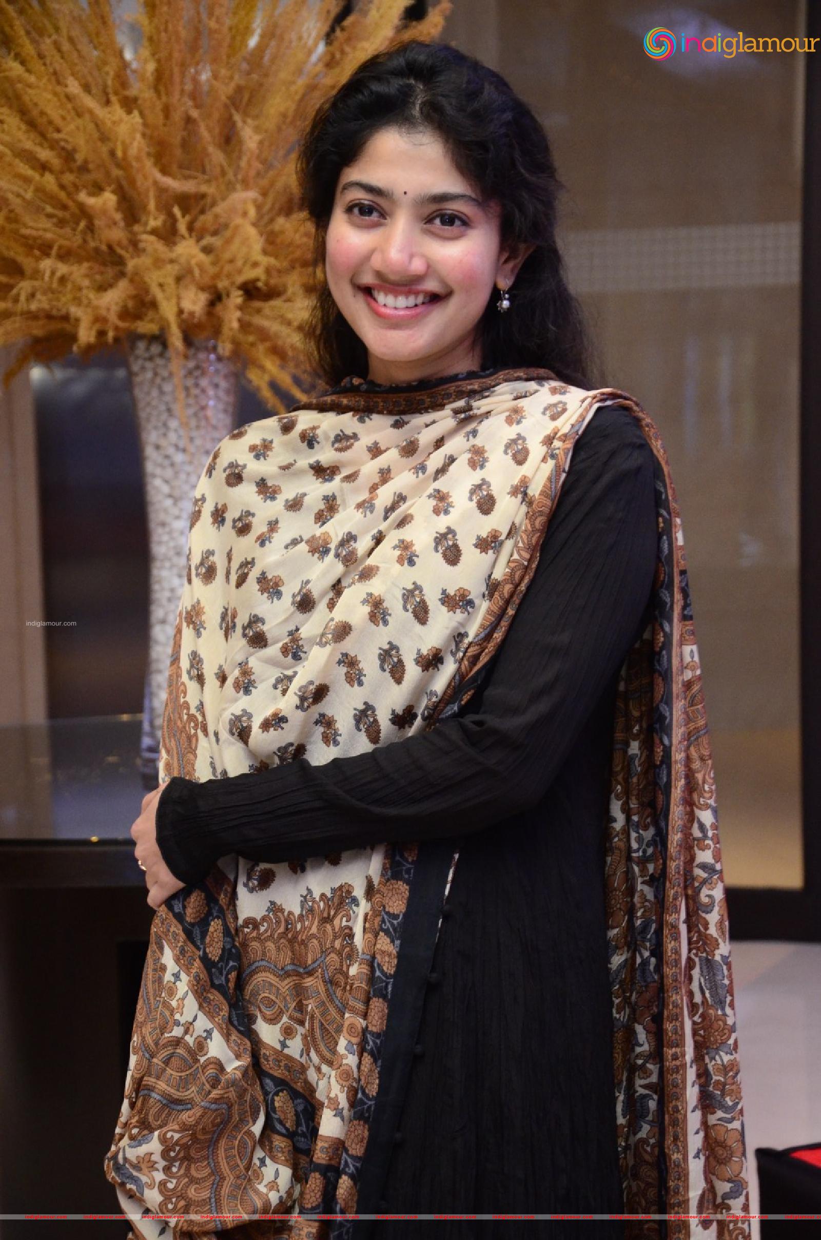 Sai Pallavi Actress hd photo