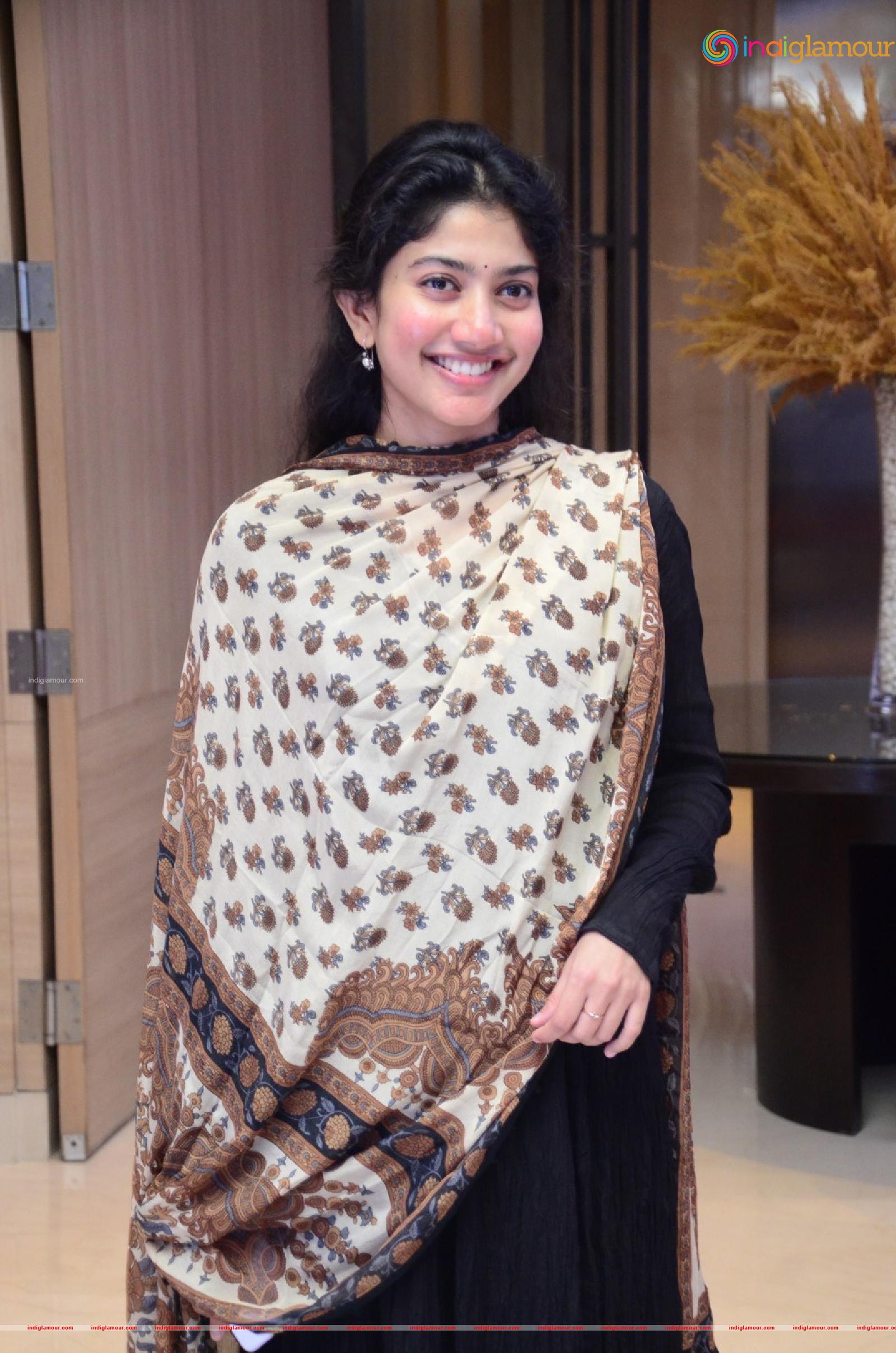 Sai Pallavi Actress hd photo
