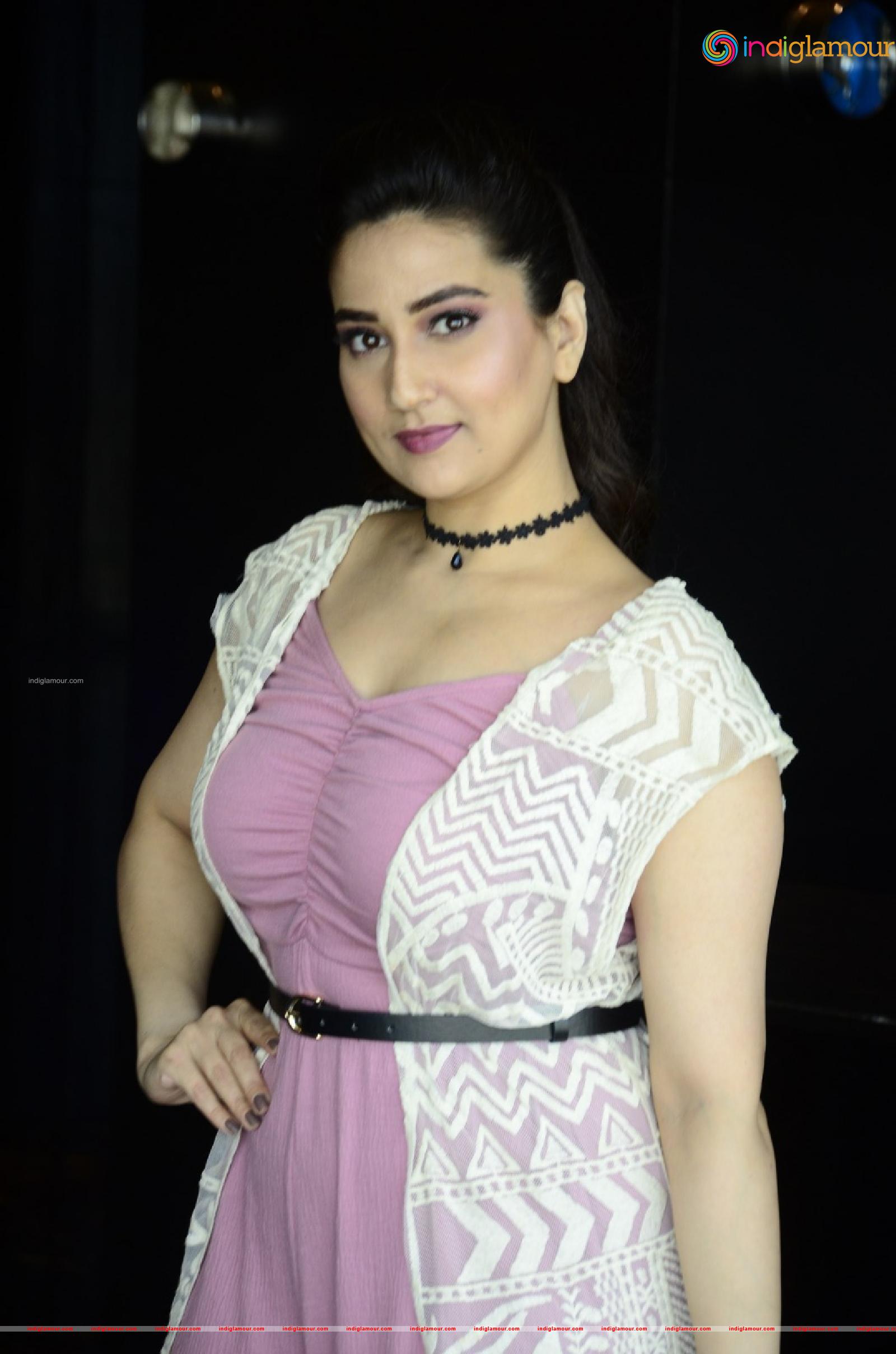 Manjusha Actress hd photo