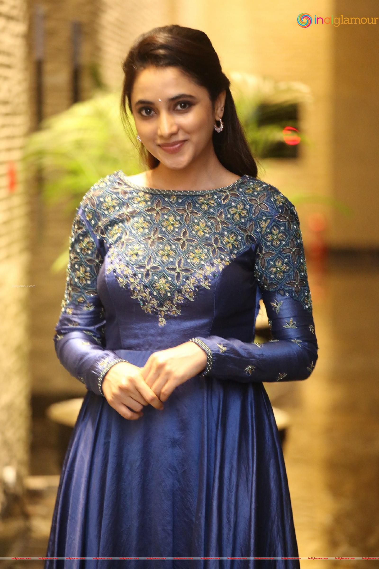 Priyanka Arul Mohan Actress hd photo