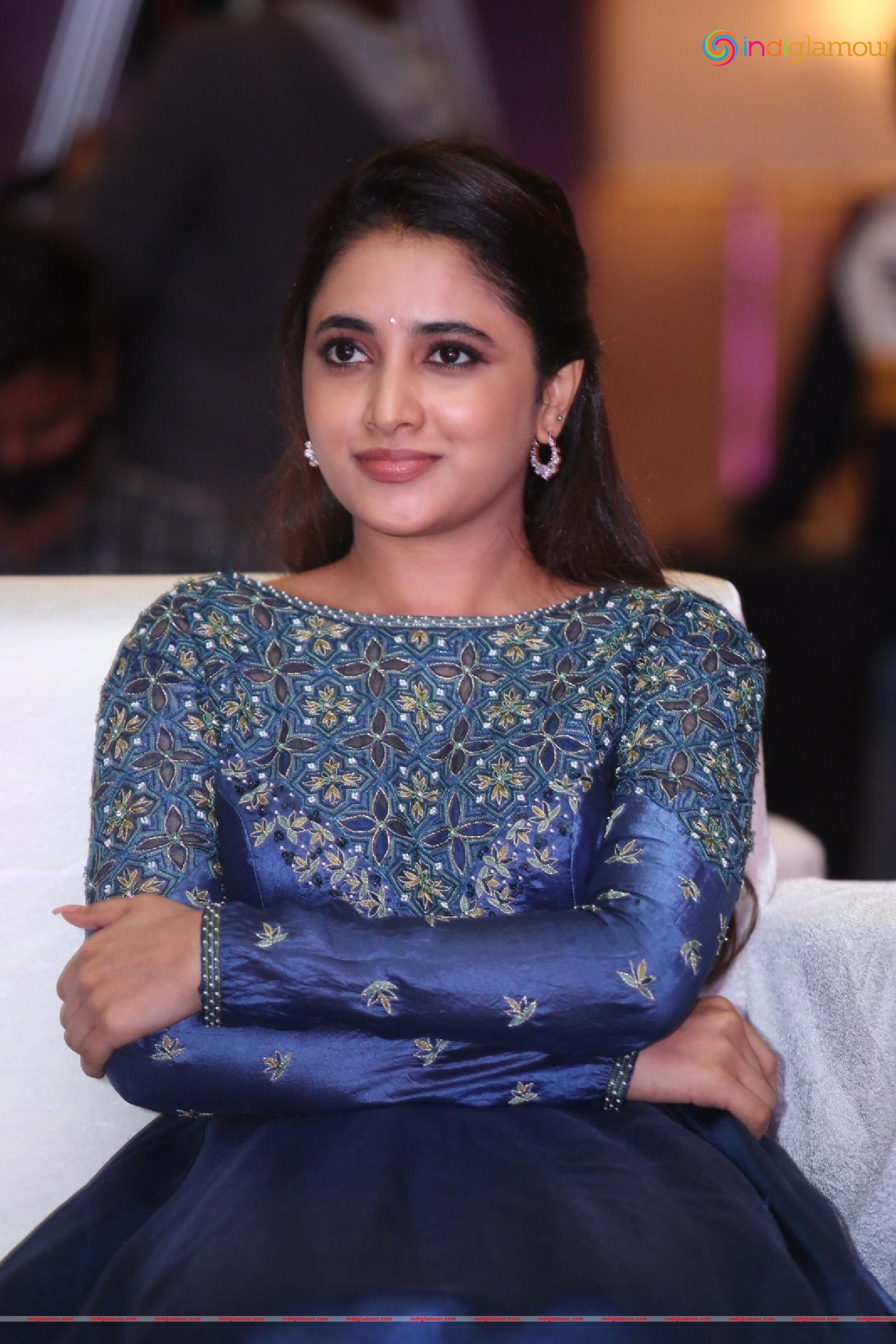 Priyanka Arul Mohan Actress hd photo