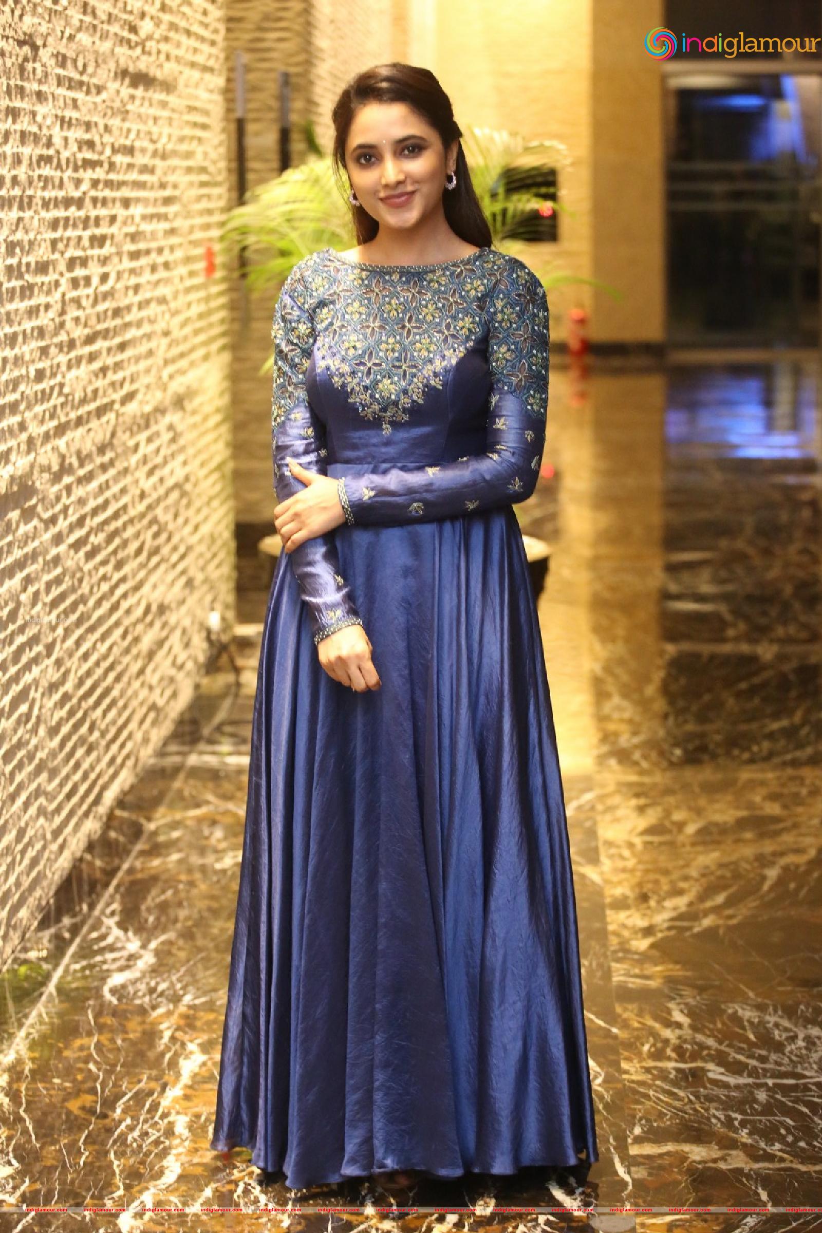 Priyanka Arul Mohan Actress hd photo