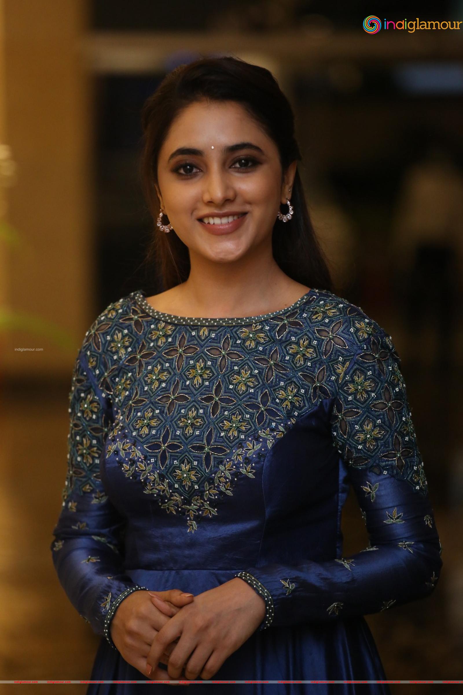 Priyanka Arul Mohan Actress hd photo
