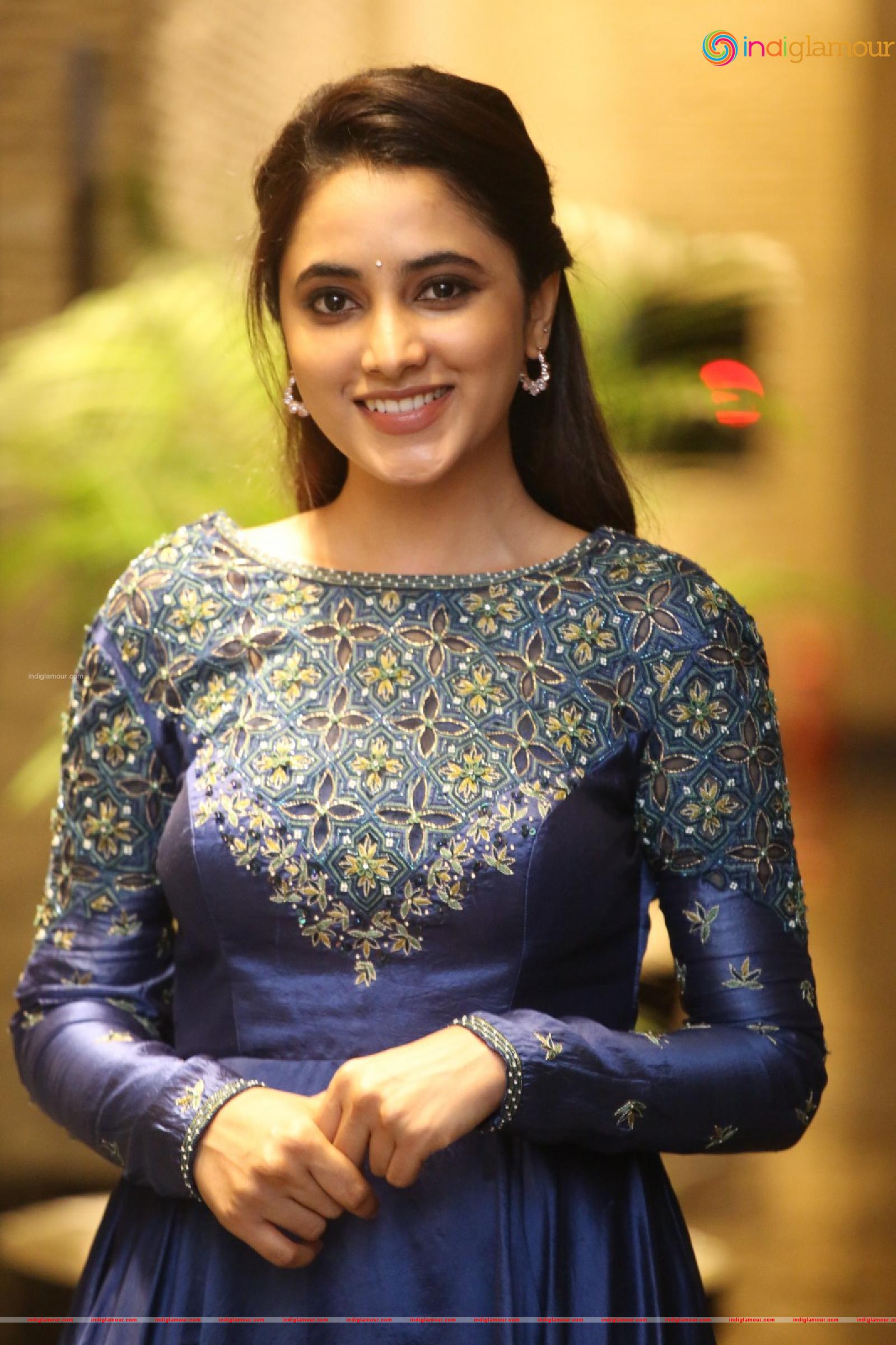 Priyanka Arul Mohan Actress hd photo