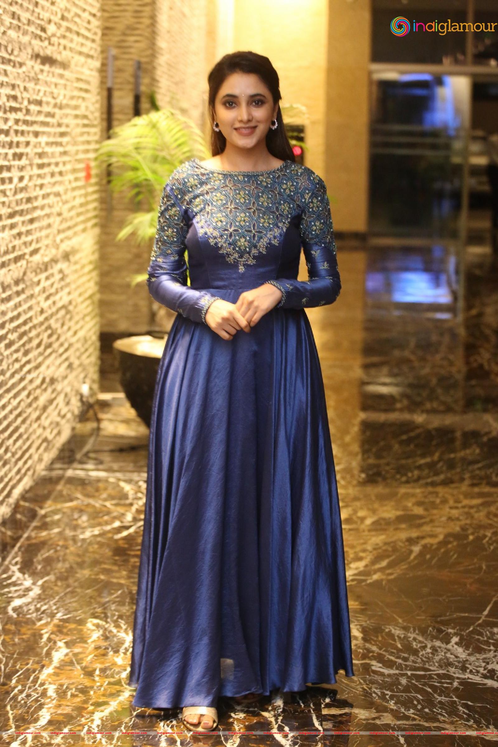 Priyanka Arul Mohan Actress hd photo