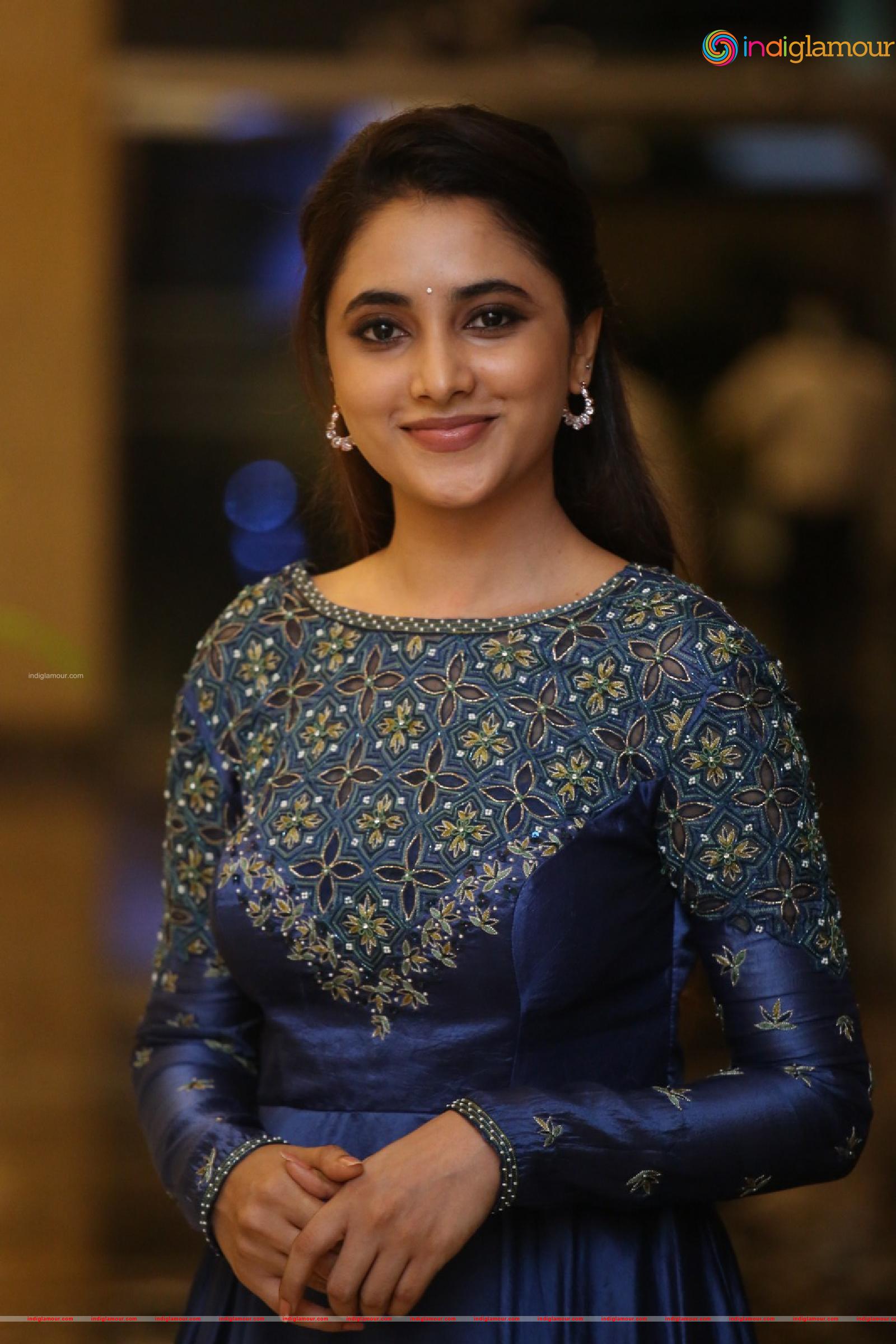 Priyanka Arul Mohan Actress hd photo