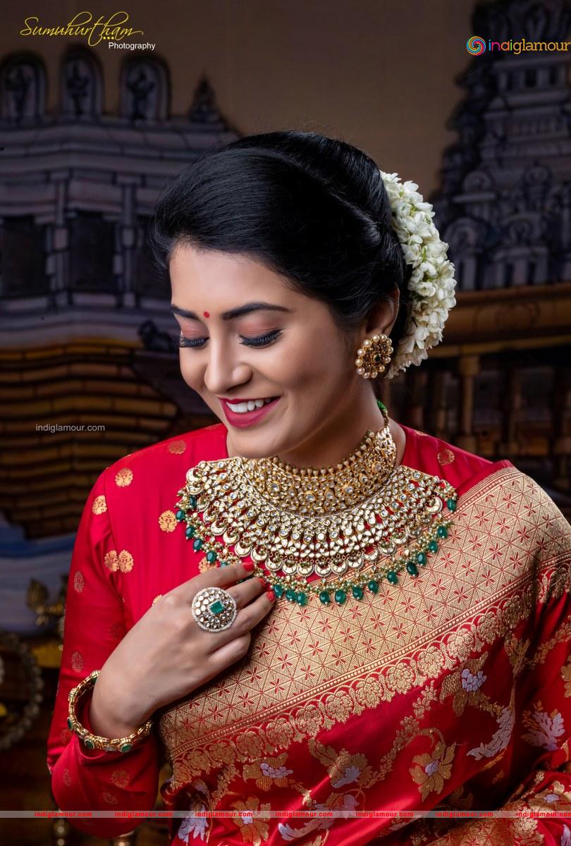 Rashi Singh Actress hd photo