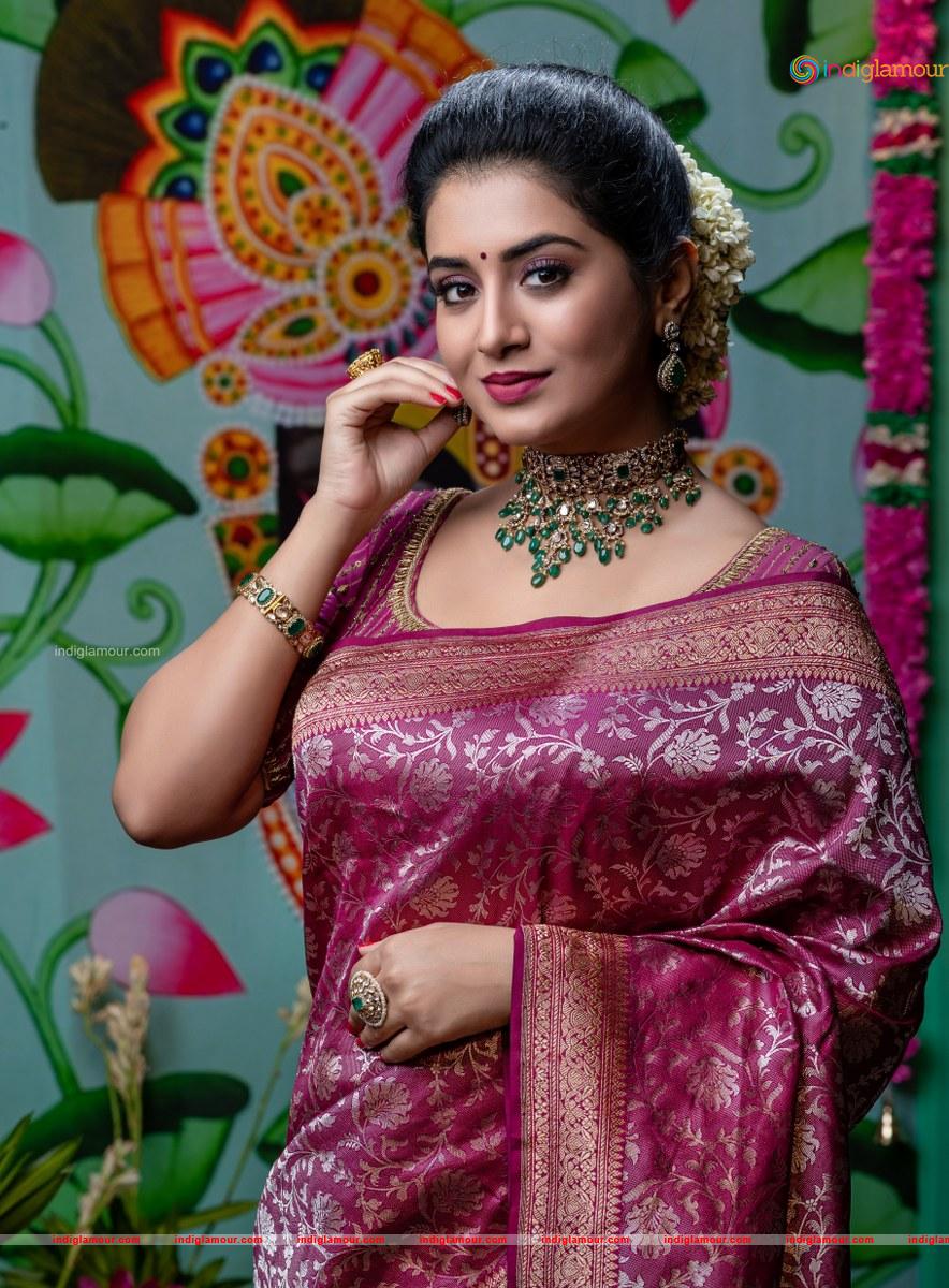 Rashi Singh Actress hd photo