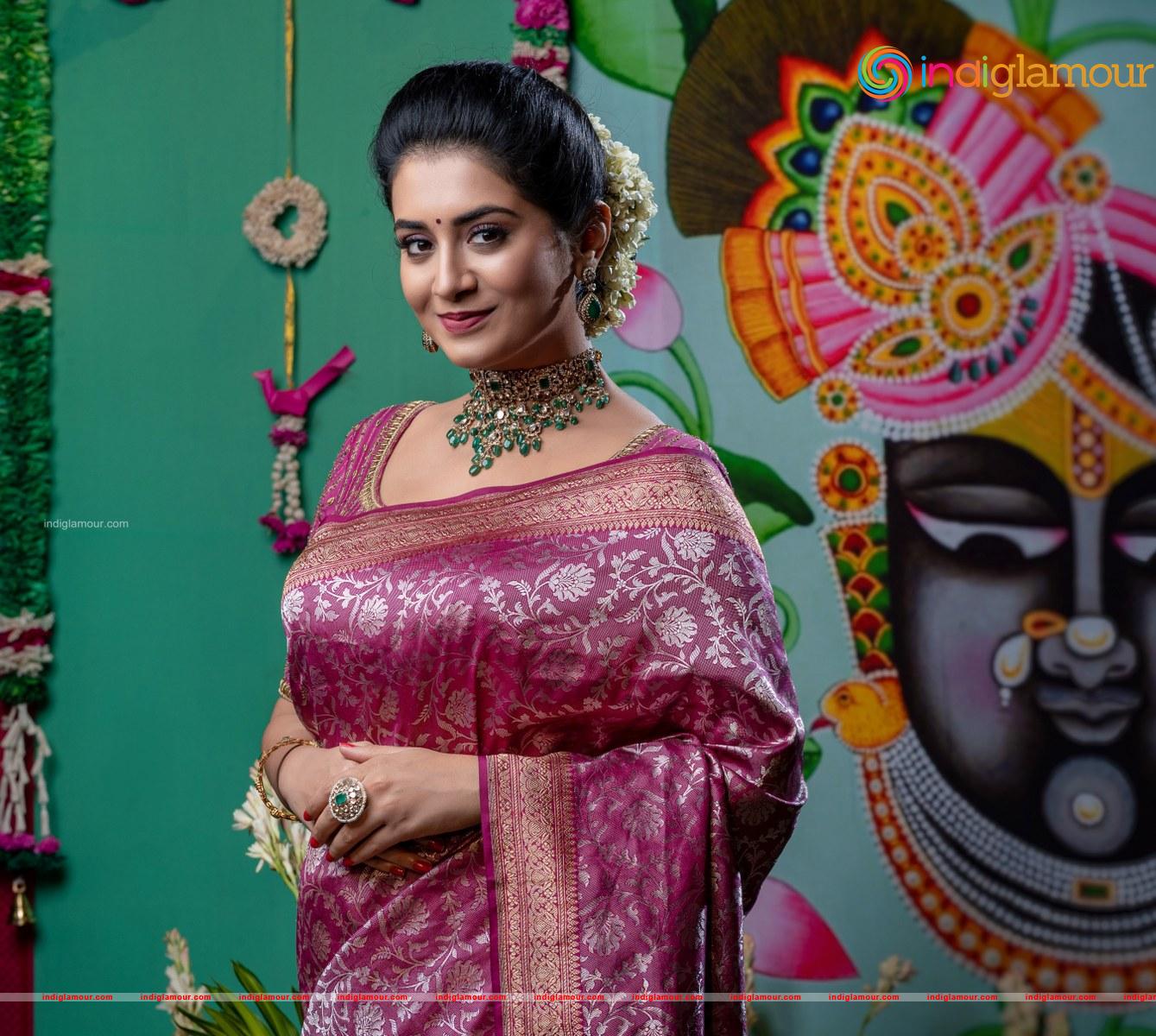 Rashi Singh Actress hd photo
