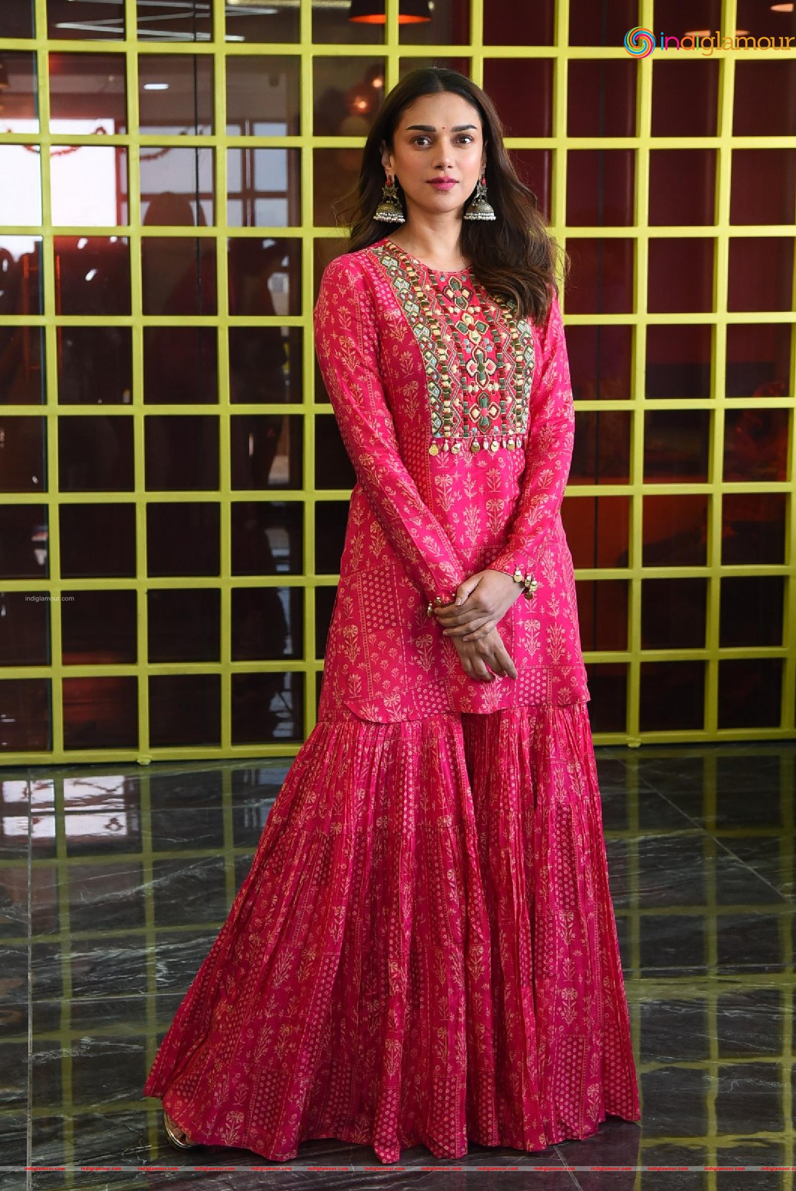 Aditi Rao Hydari Actress hd photo