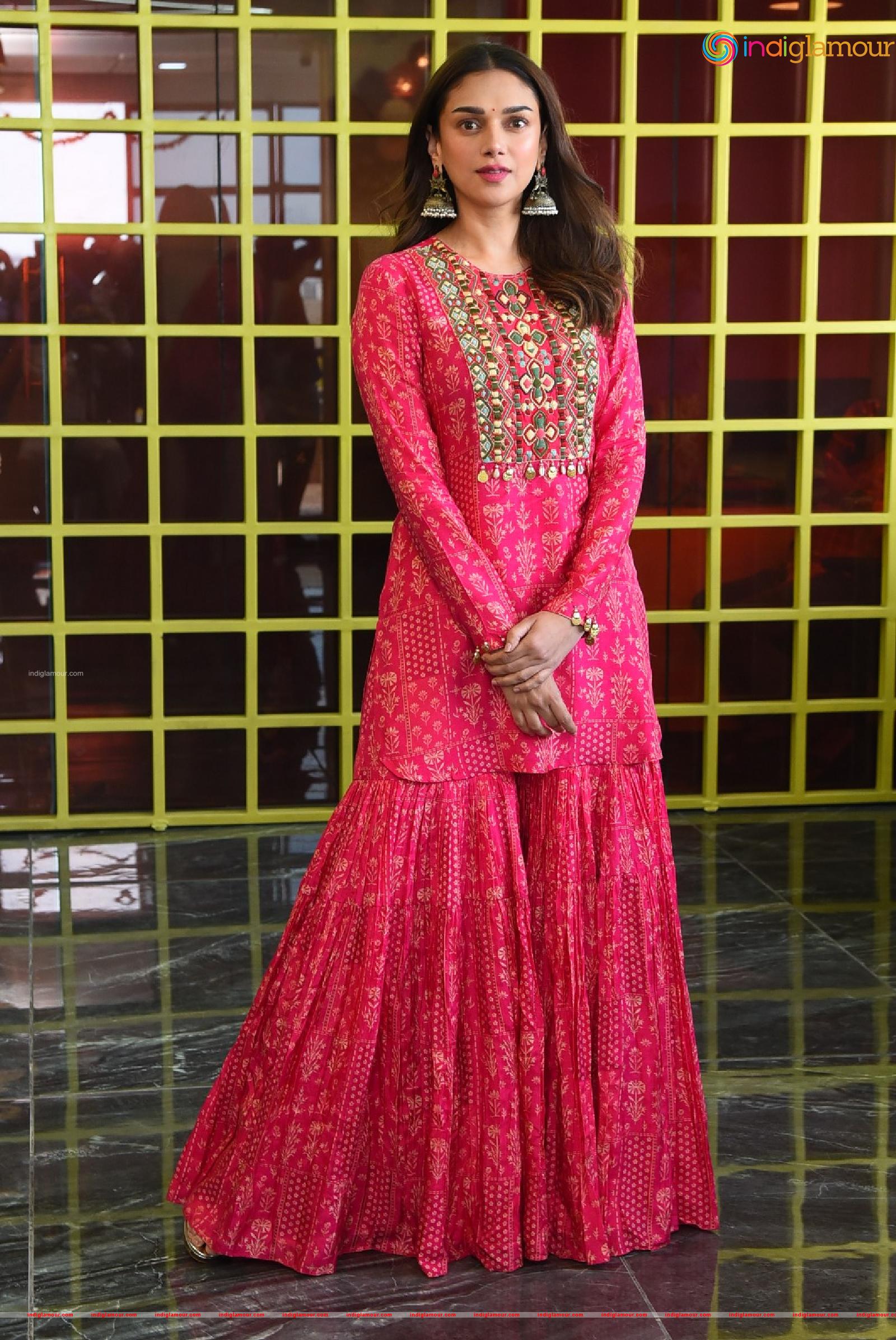 Aditi Rao Hydari Actress hd photo
