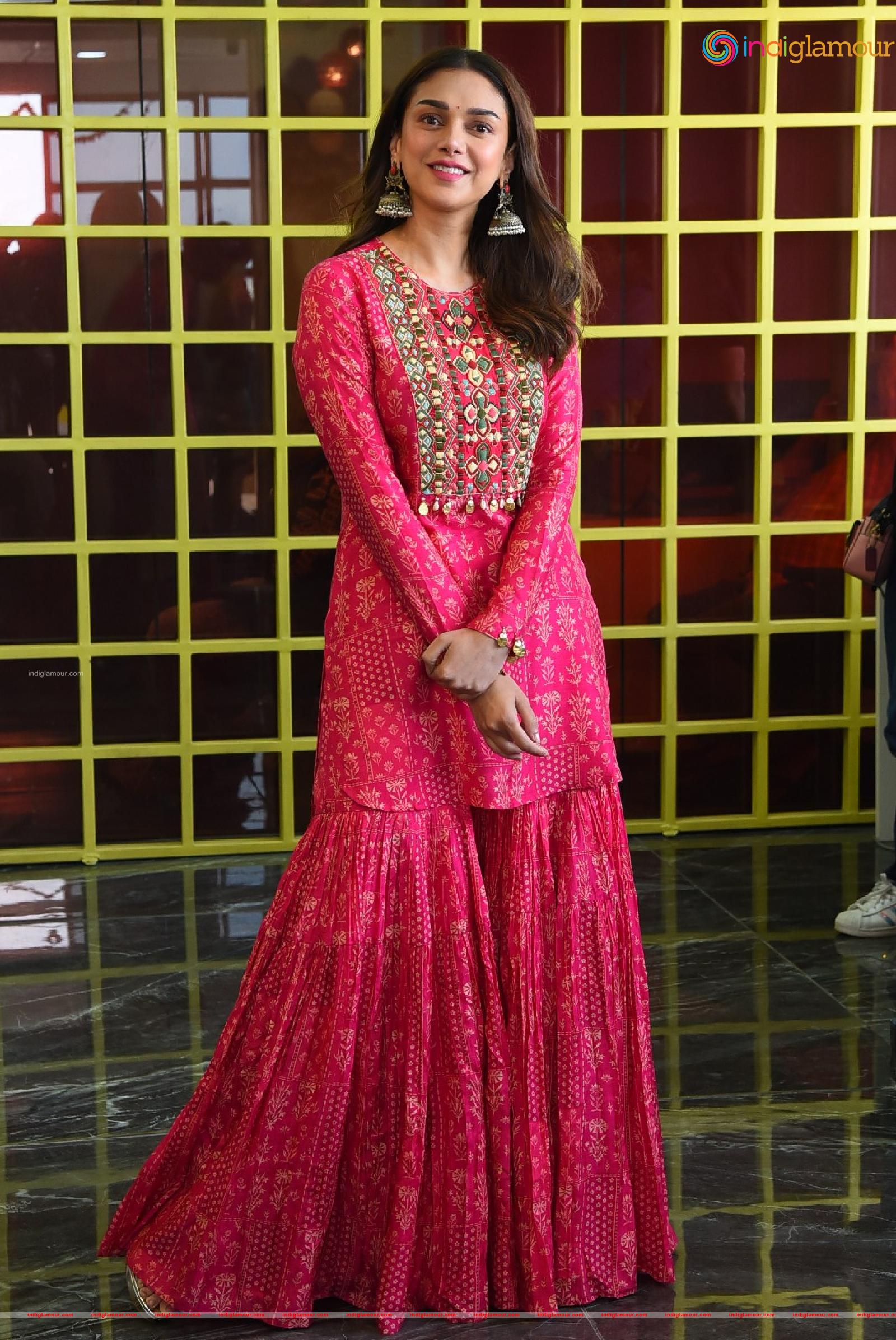 Aditi Rao Hydari Actress hd photo