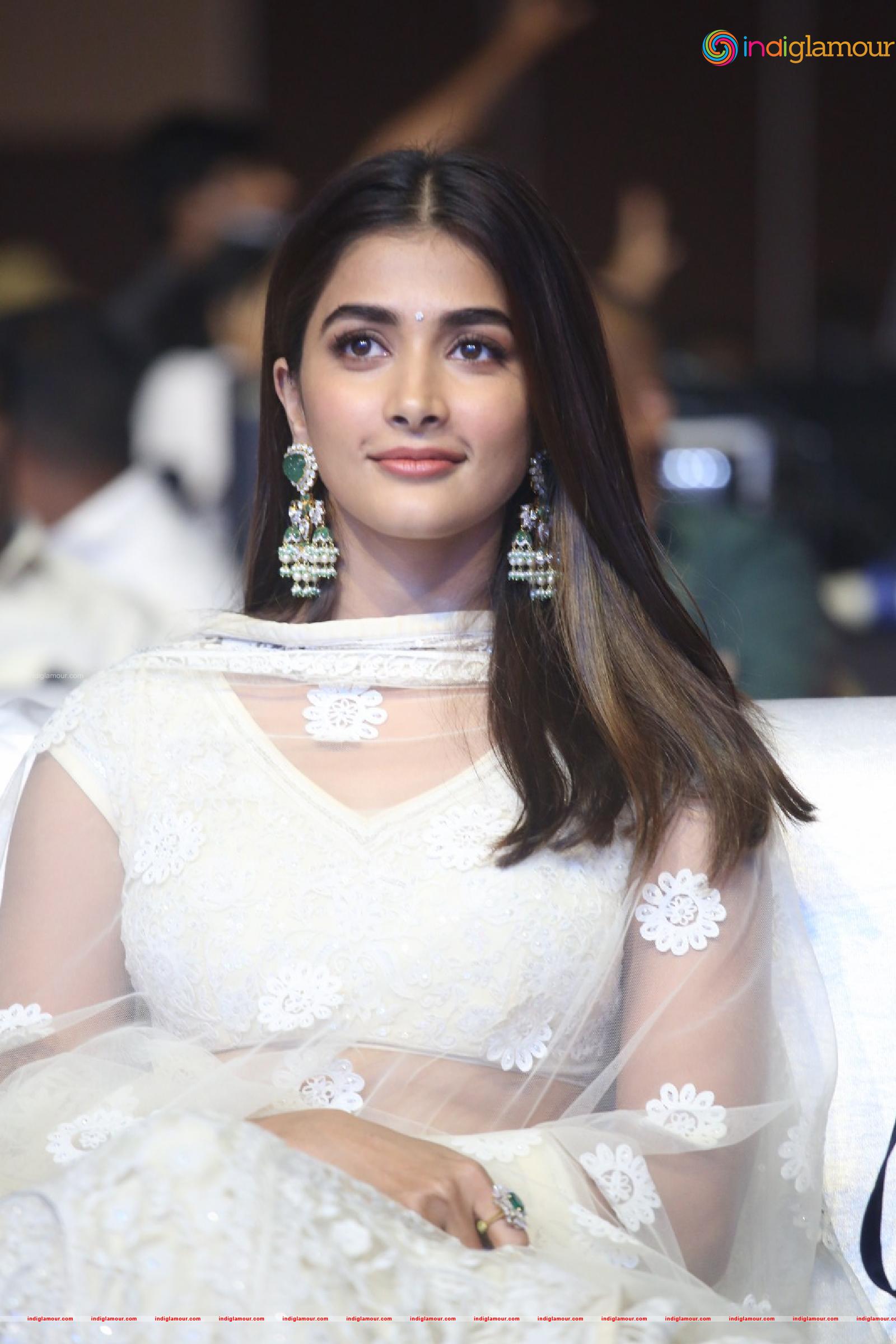 Pooja Hegde Actress hd photo