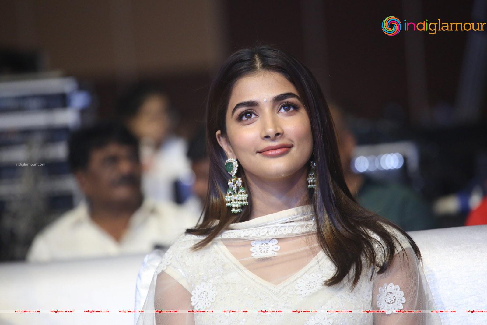 Pooja Hegde Actress hd photo