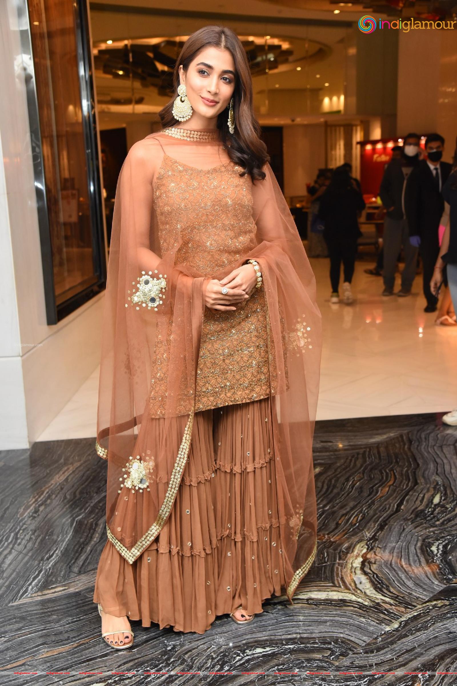 Pooja Hegde Actress hd photo