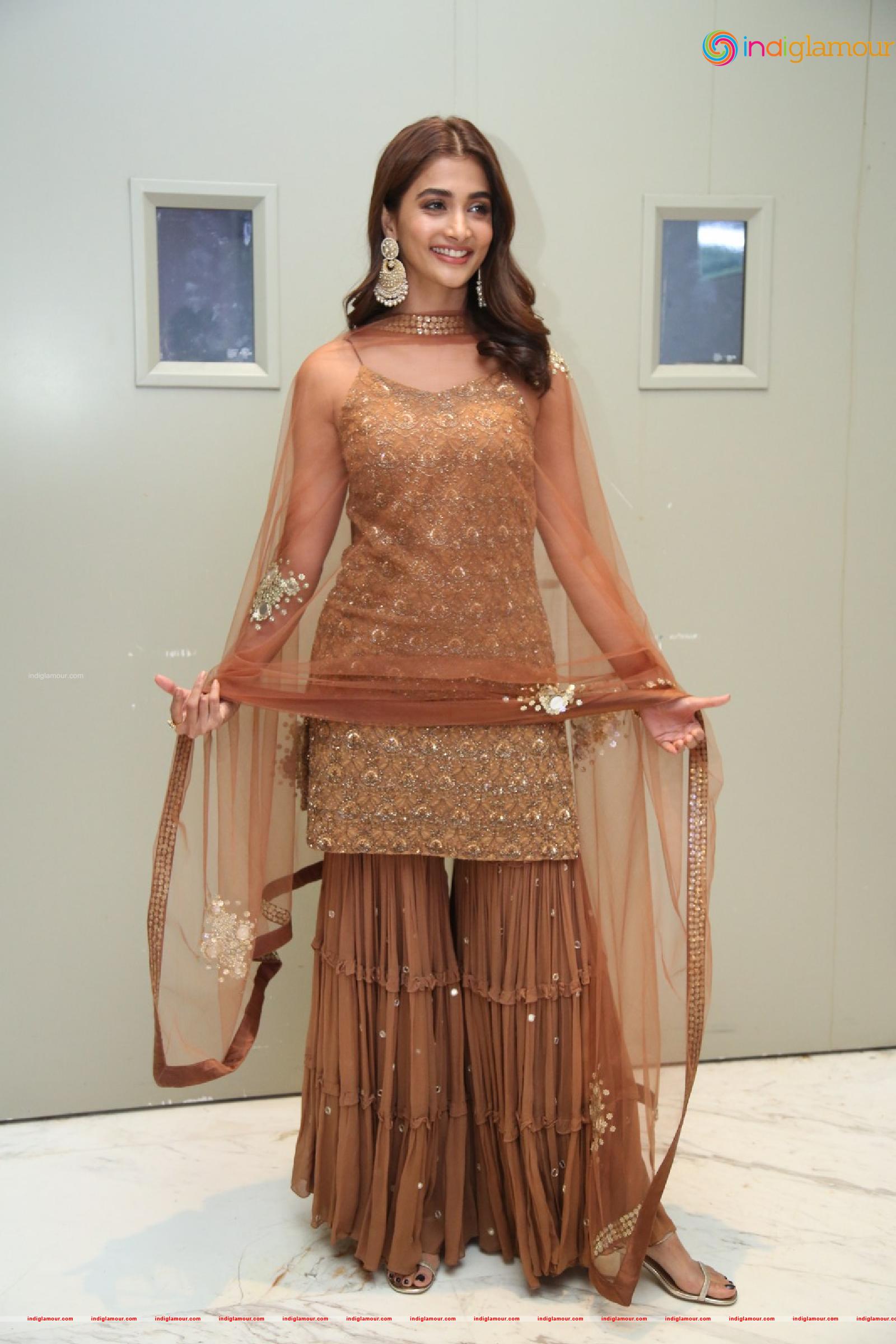 Pooja Hegde Actress hd photo