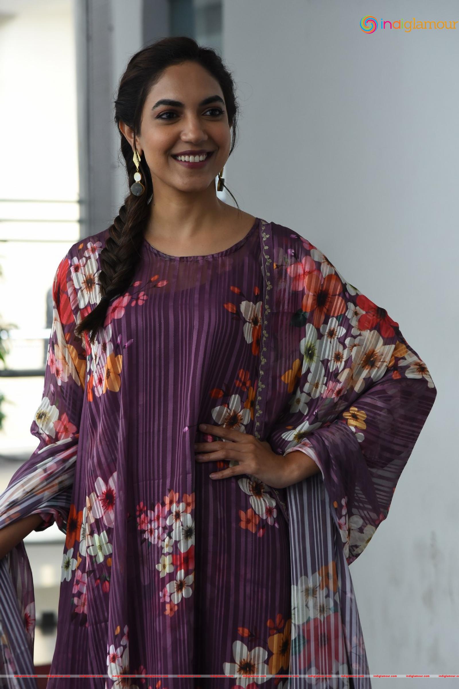 Ritu Varma Actress hd photo