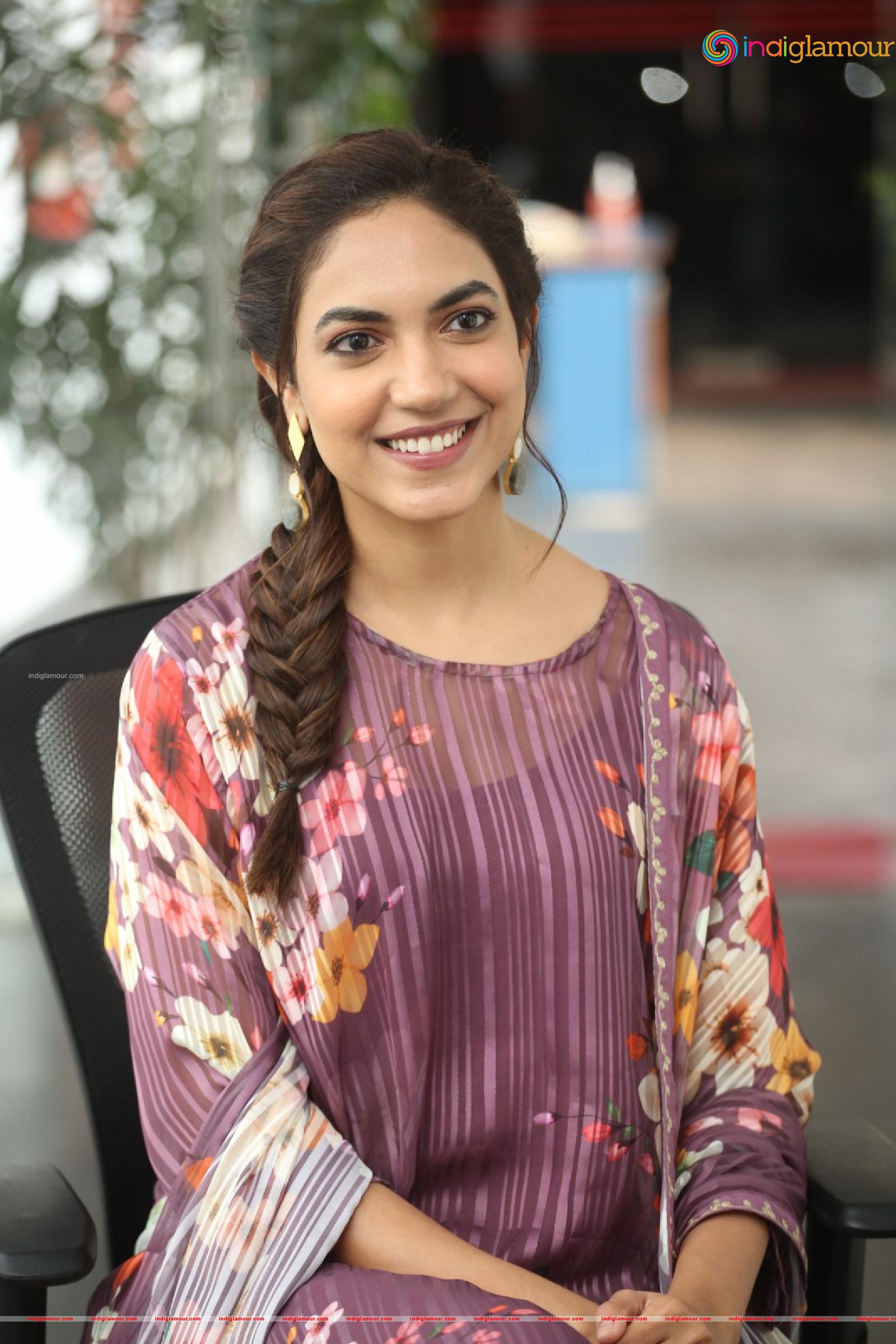Ritu Varma Actress hd photo