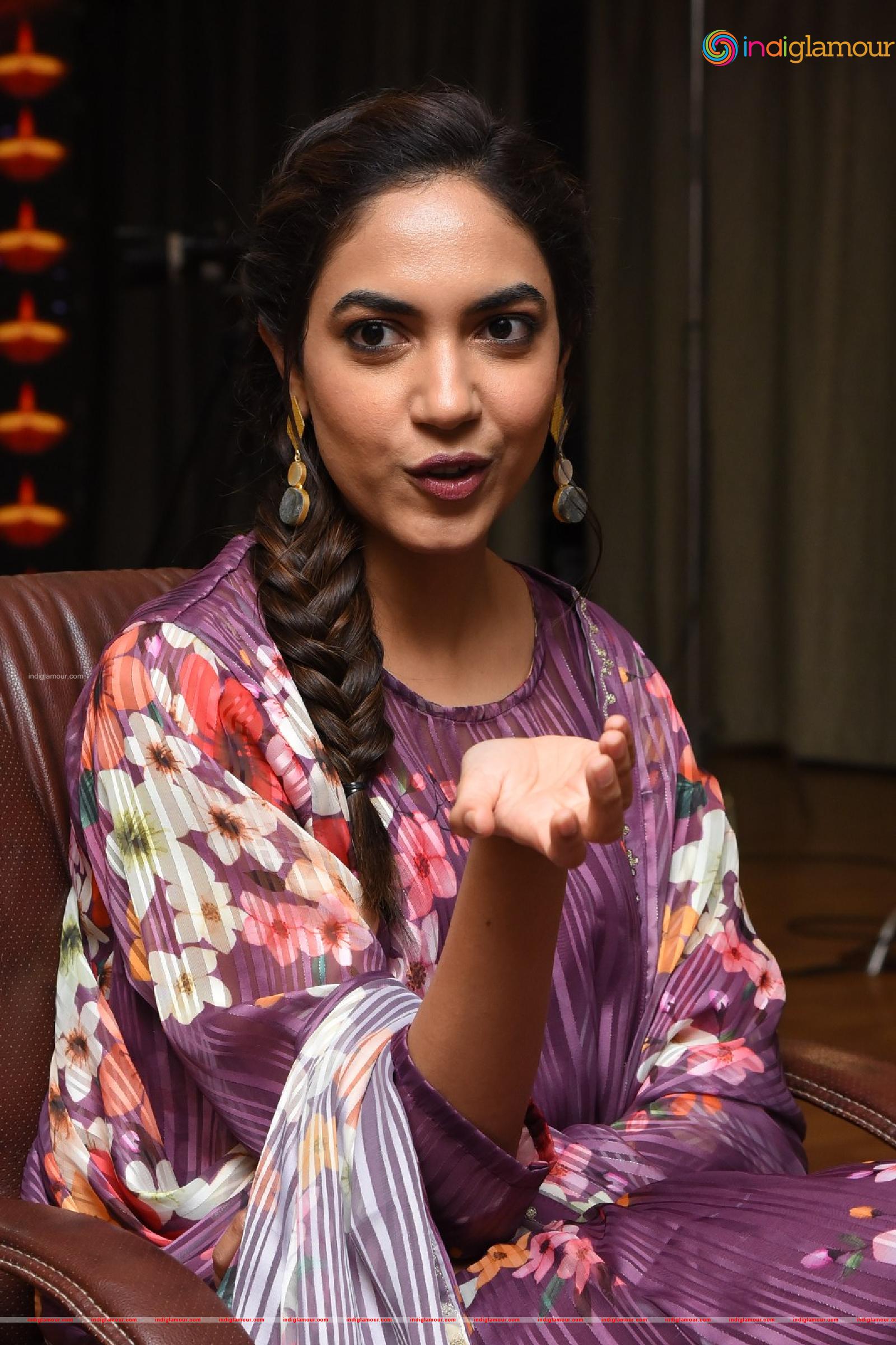 Ritu Varma Actress hd photo