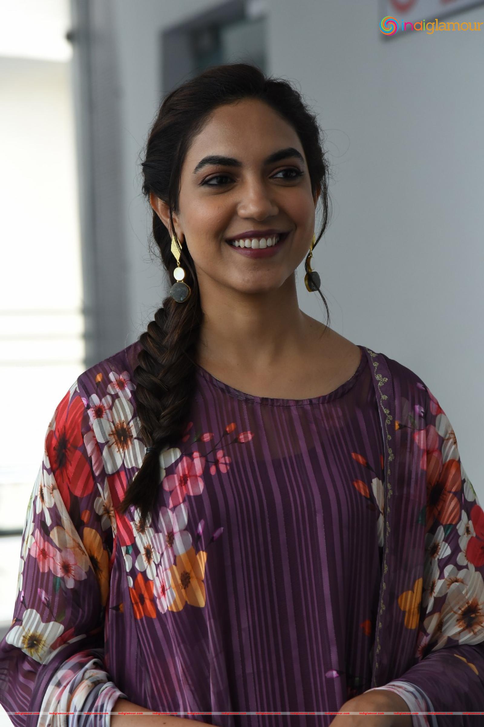 Ritu Varma Actress hd photo
