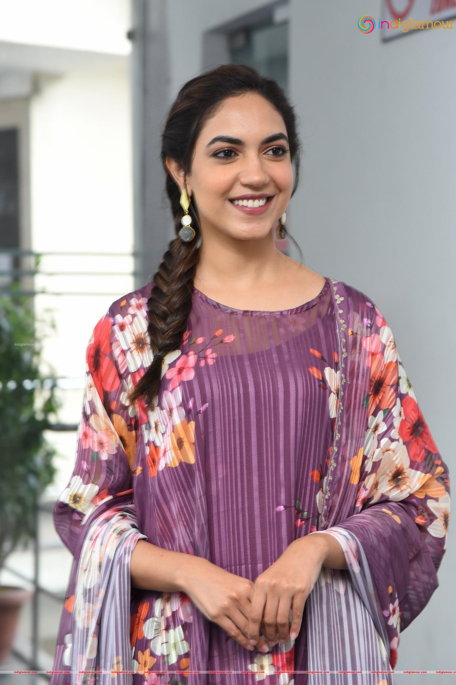Ritu Varma Actress hd photo