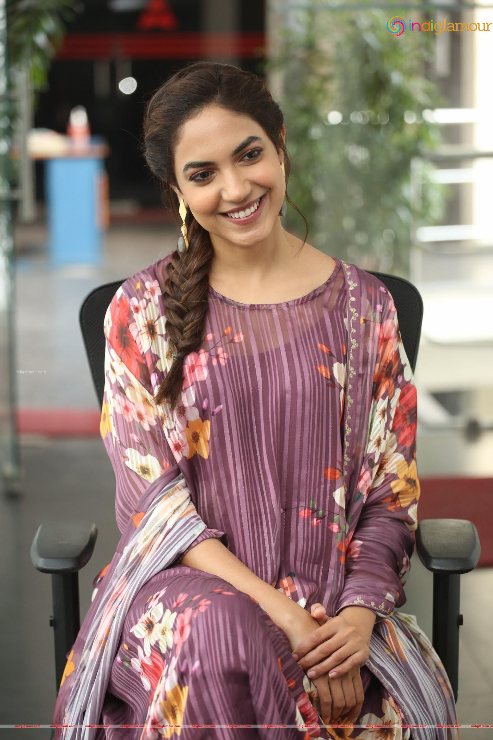 Ritu Varma Actress hd photo