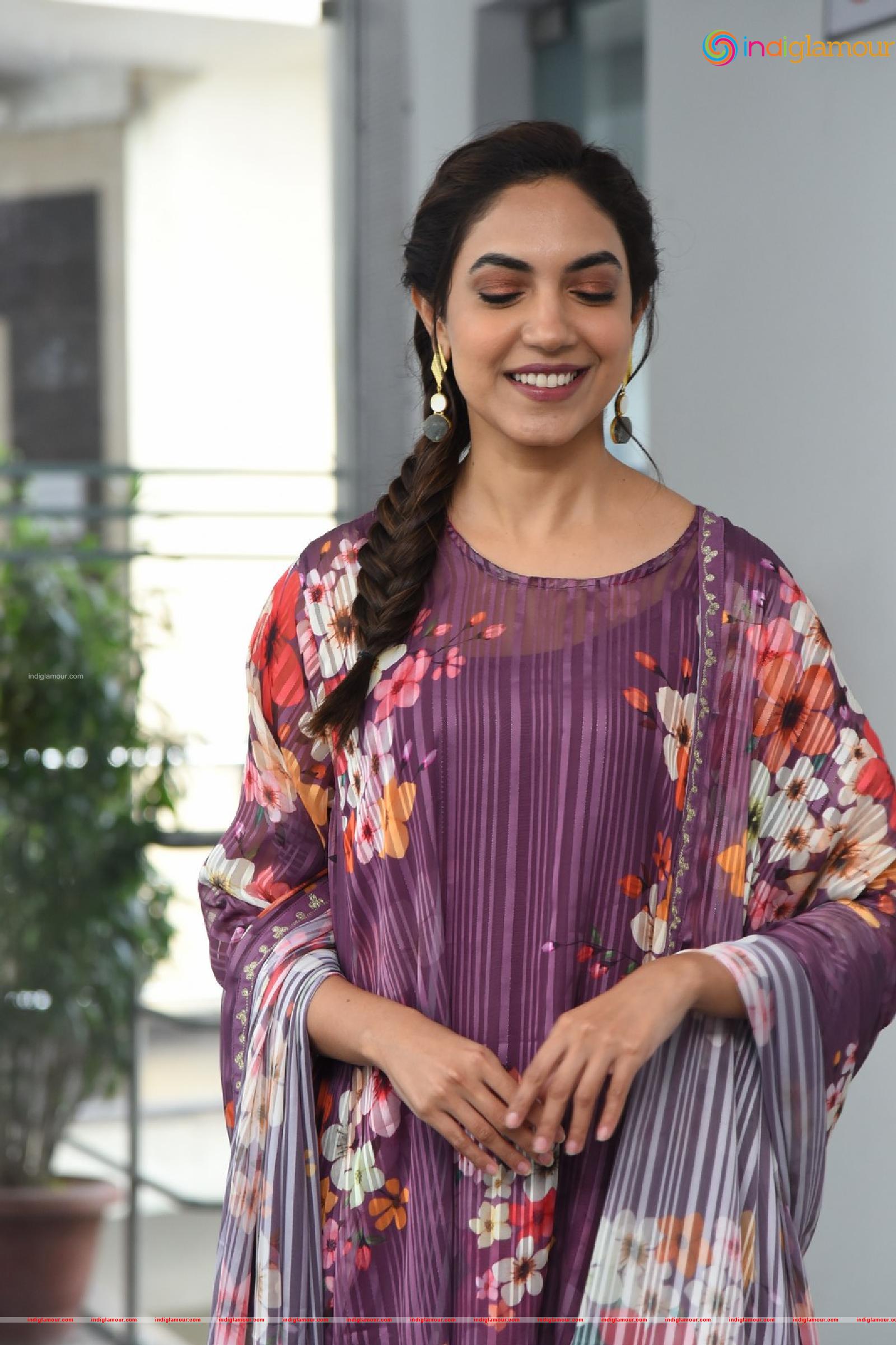 Ritu Varma Actress hd photo