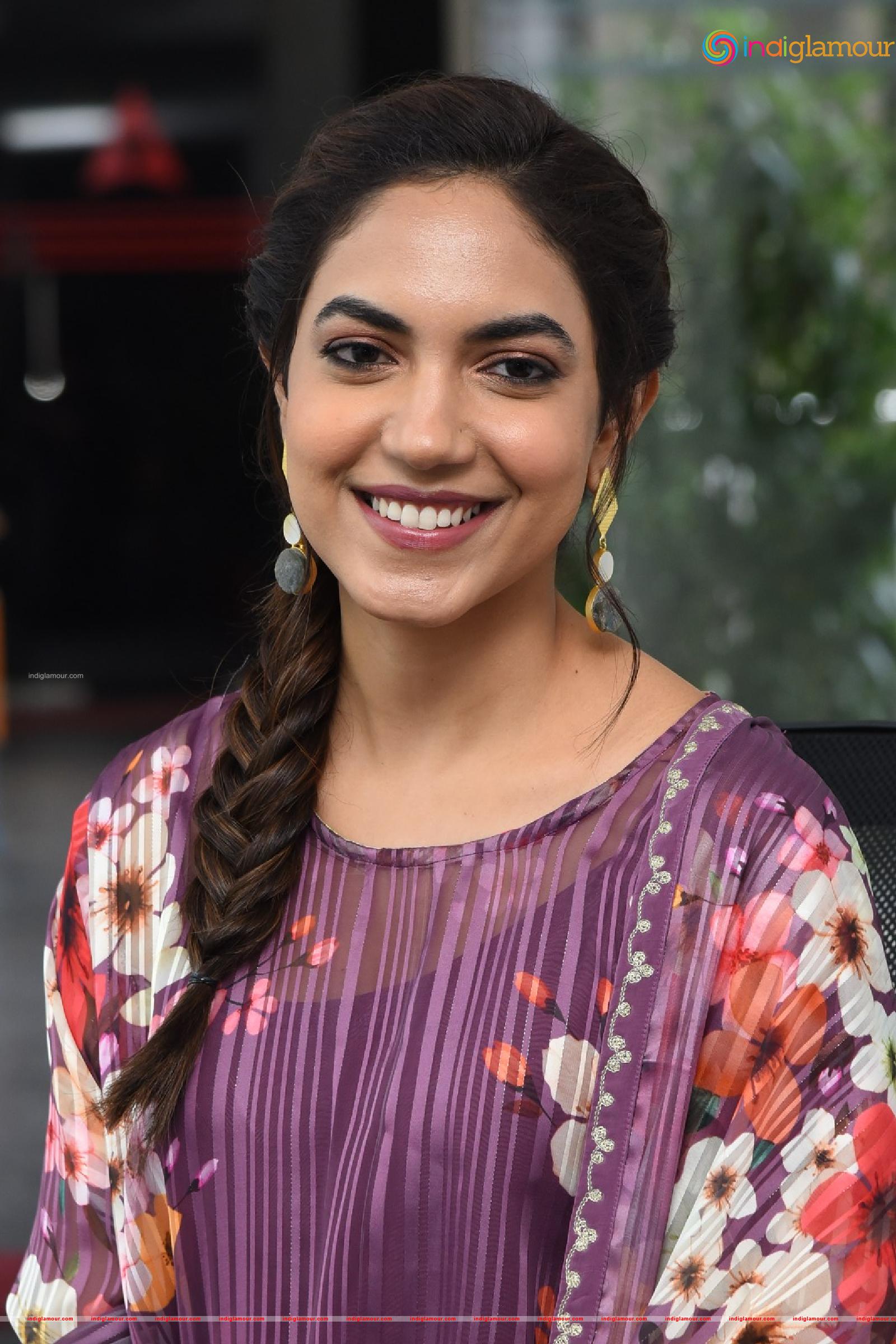 Ritu Varma Actress hd photo