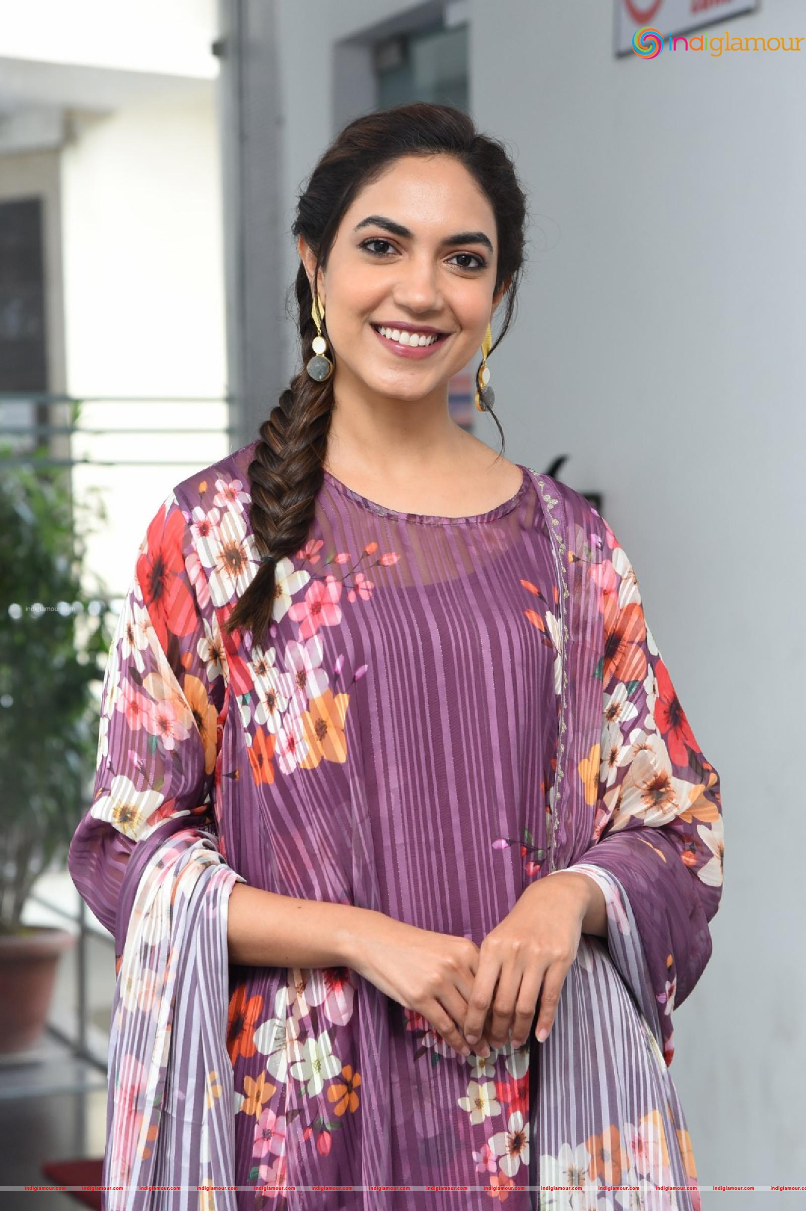 Ritu Varma Actress hd photo
