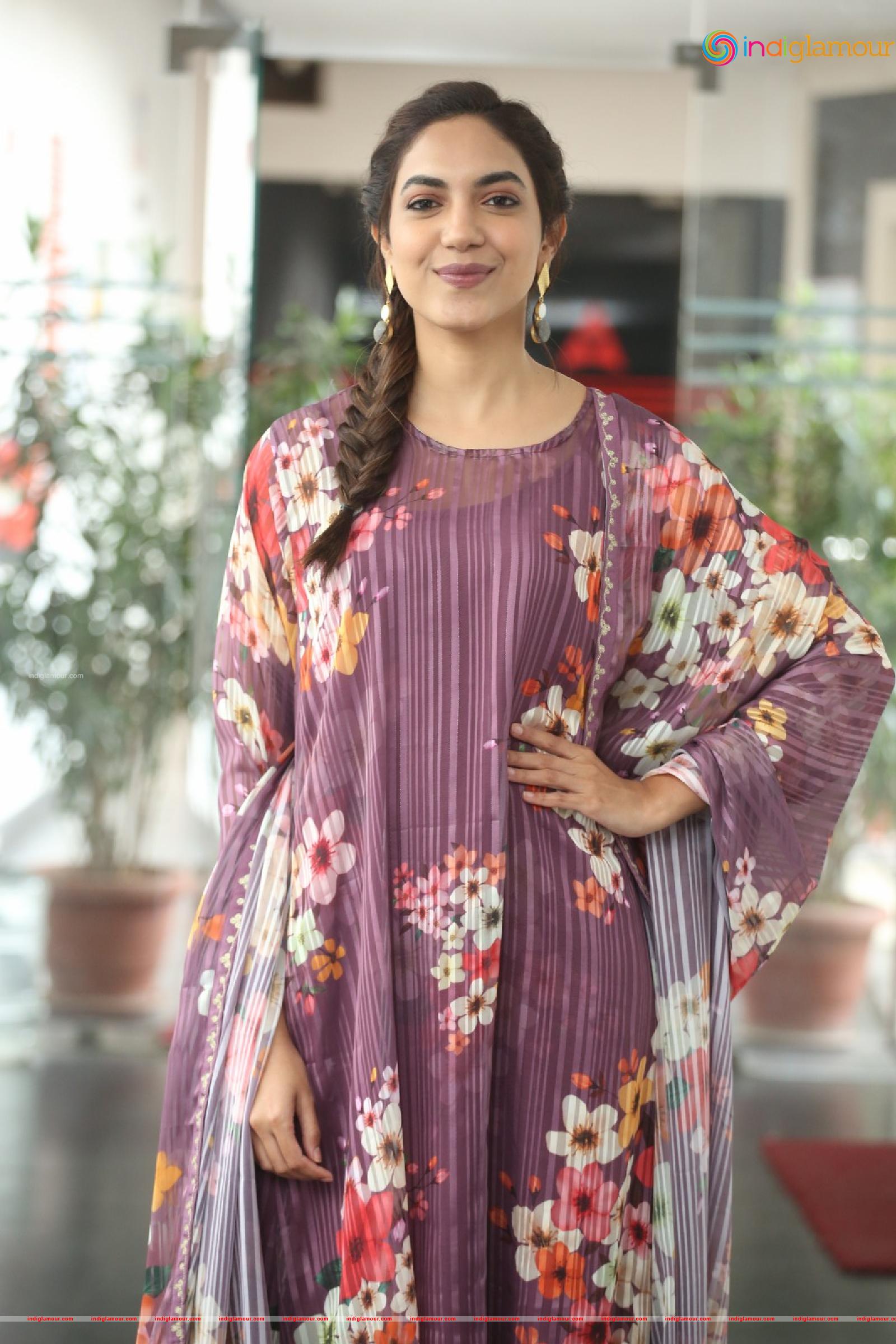 Ritu Varma Actress hd photo