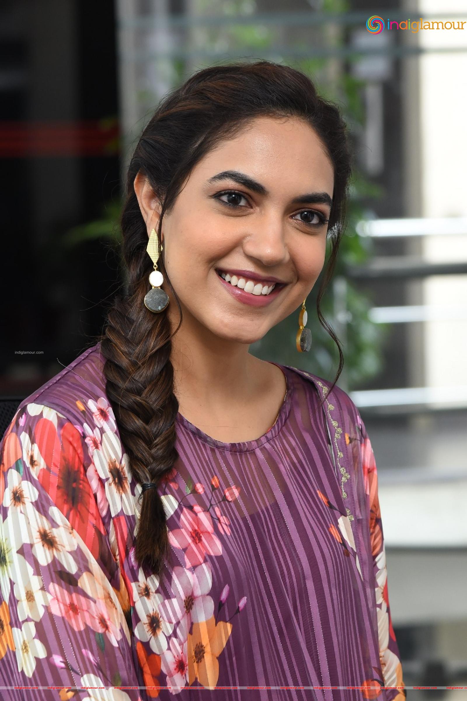 Ritu Varma Actress hd photo