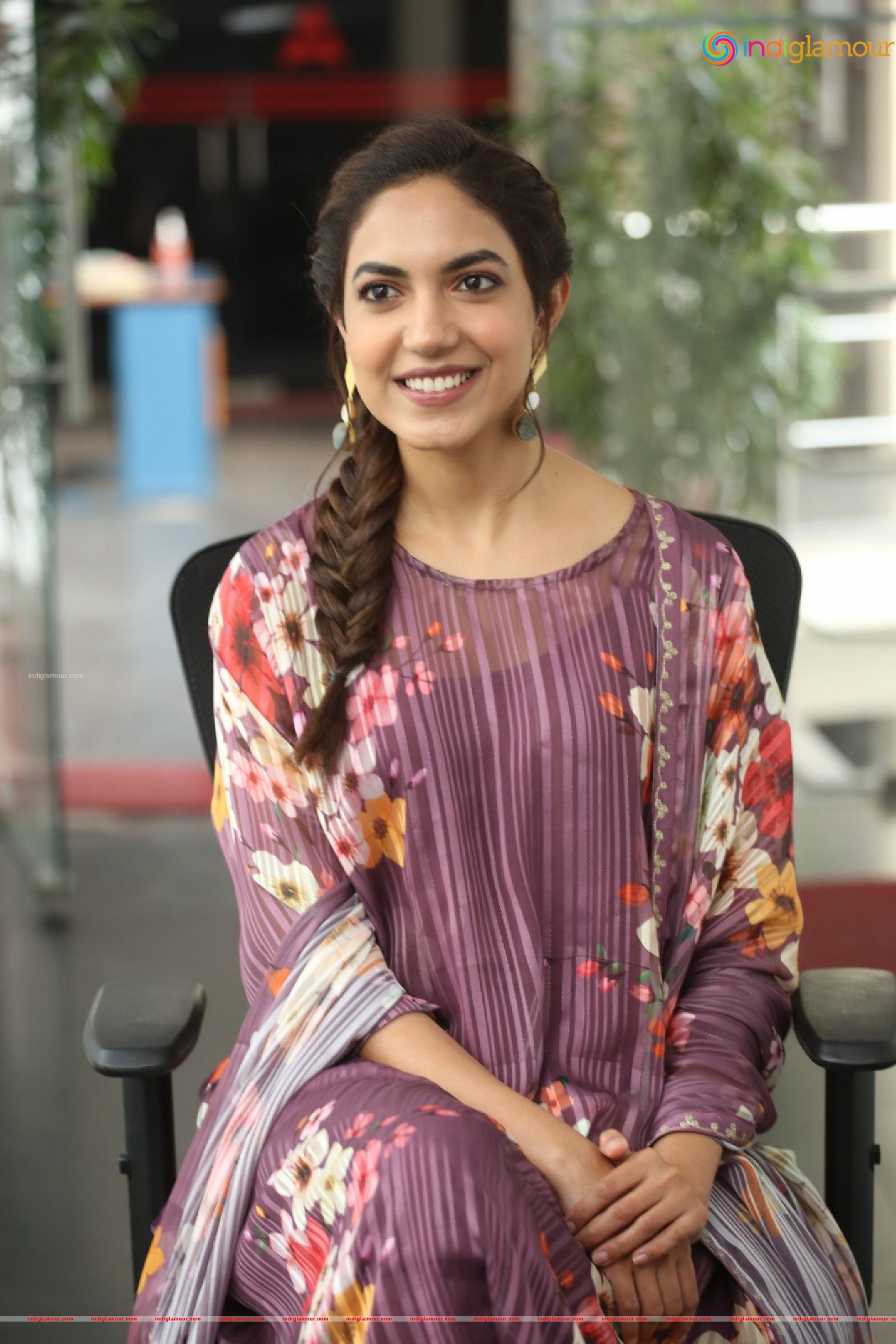 Ritu Varma Actress hd photo