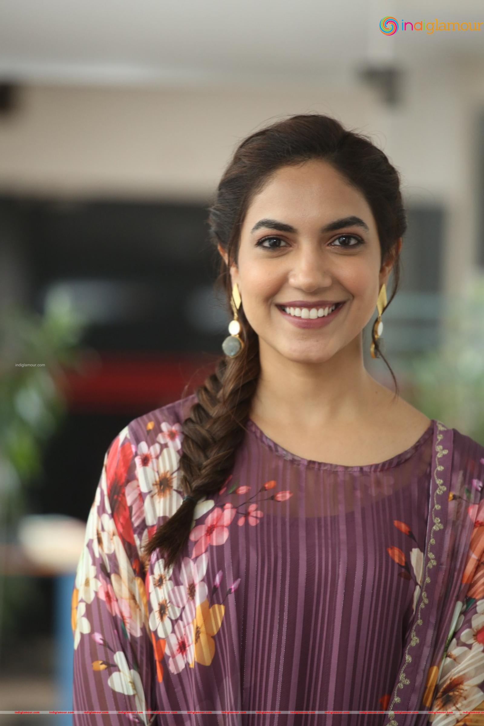 Ritu Varma Actress hd photo