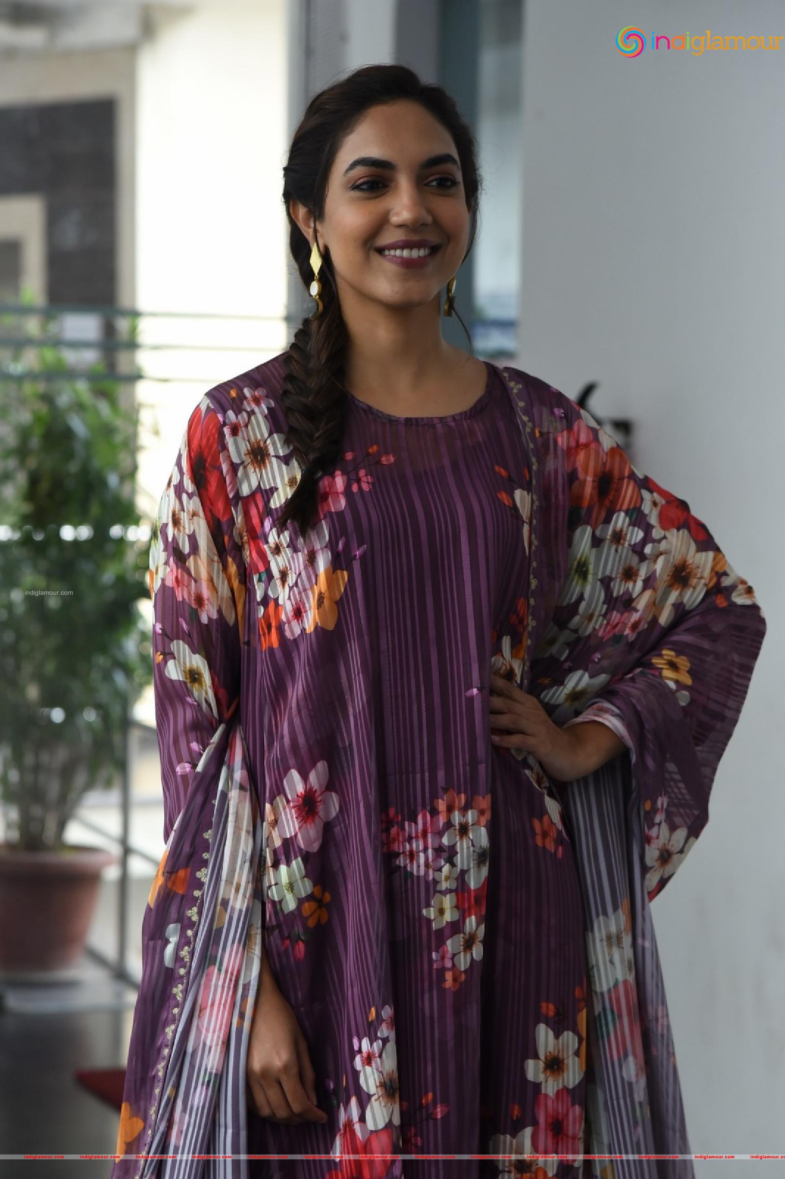 Ritu Varma Actress hd photo