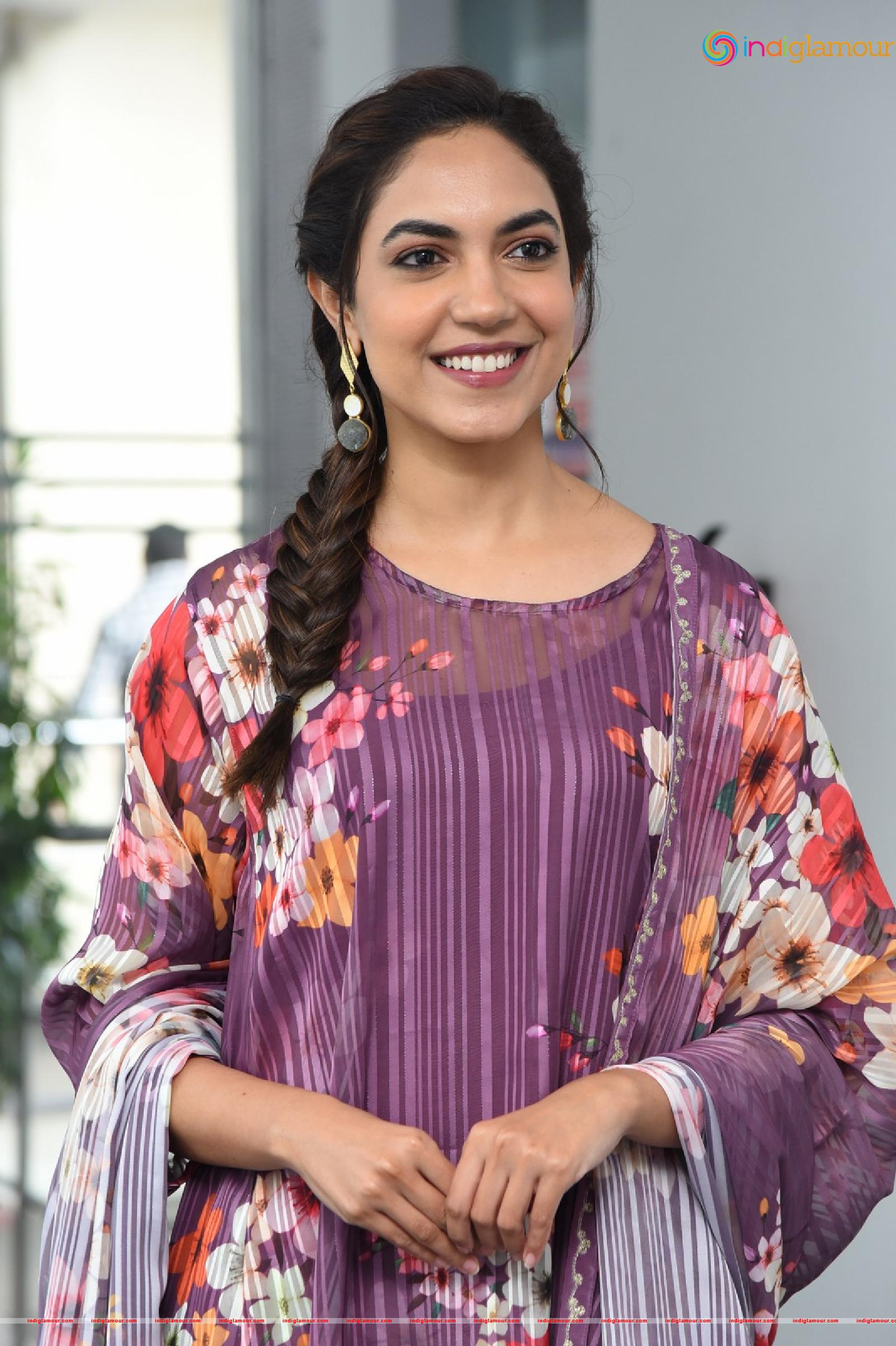 Ritu Varma Actress hd photo