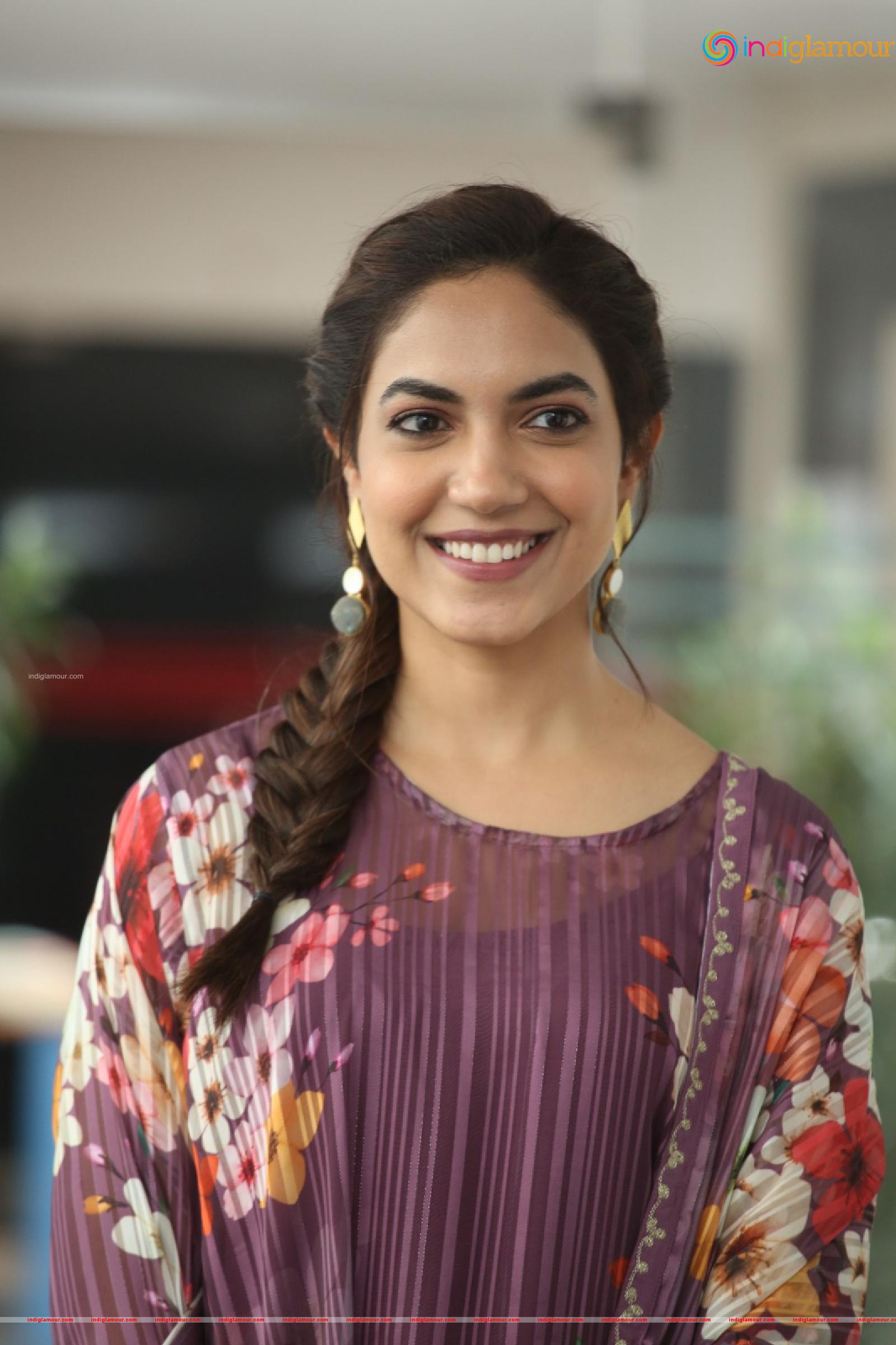 Ritu Varma Actress hd photo