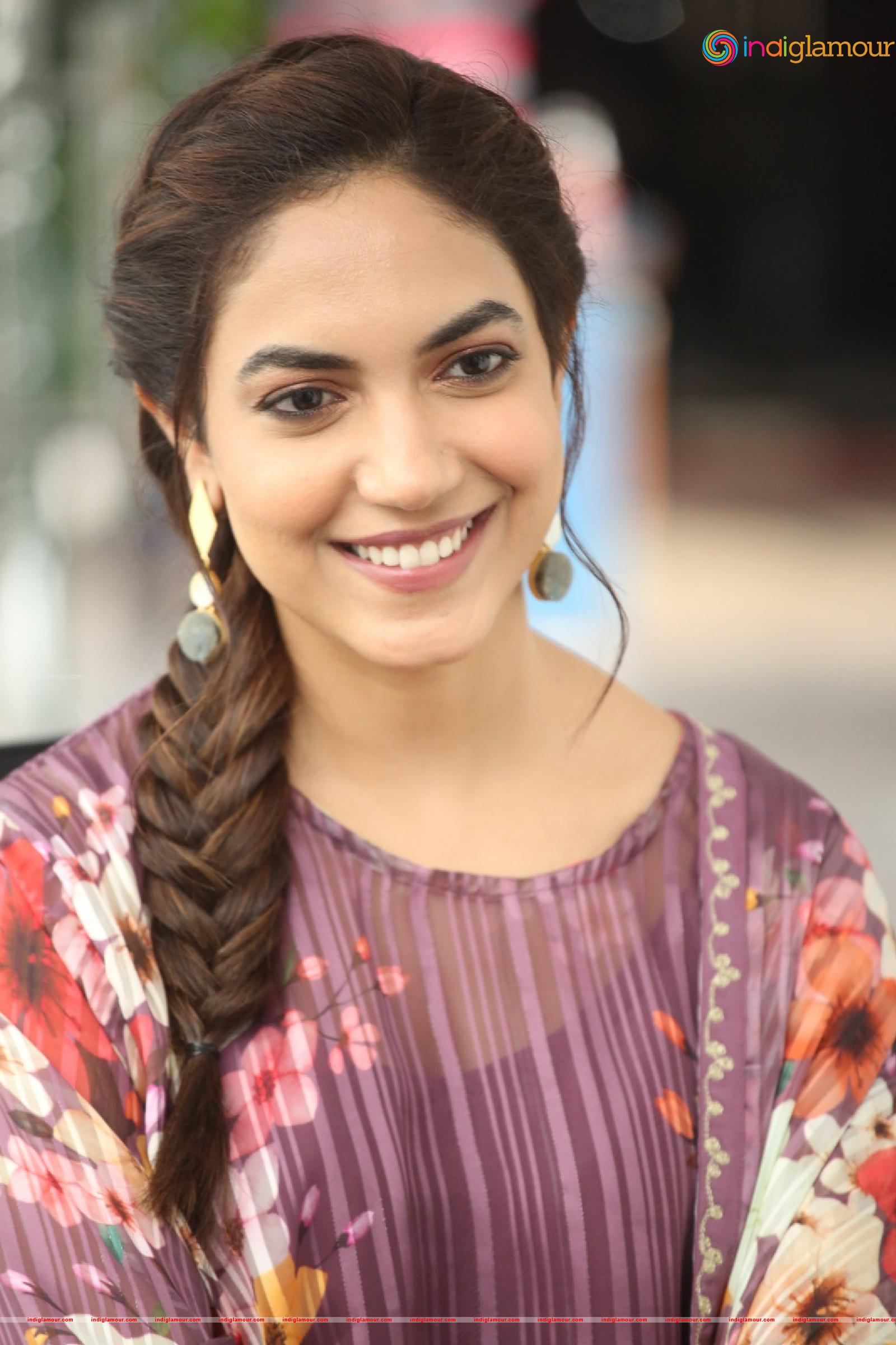Ritu Varma Actress hd photo