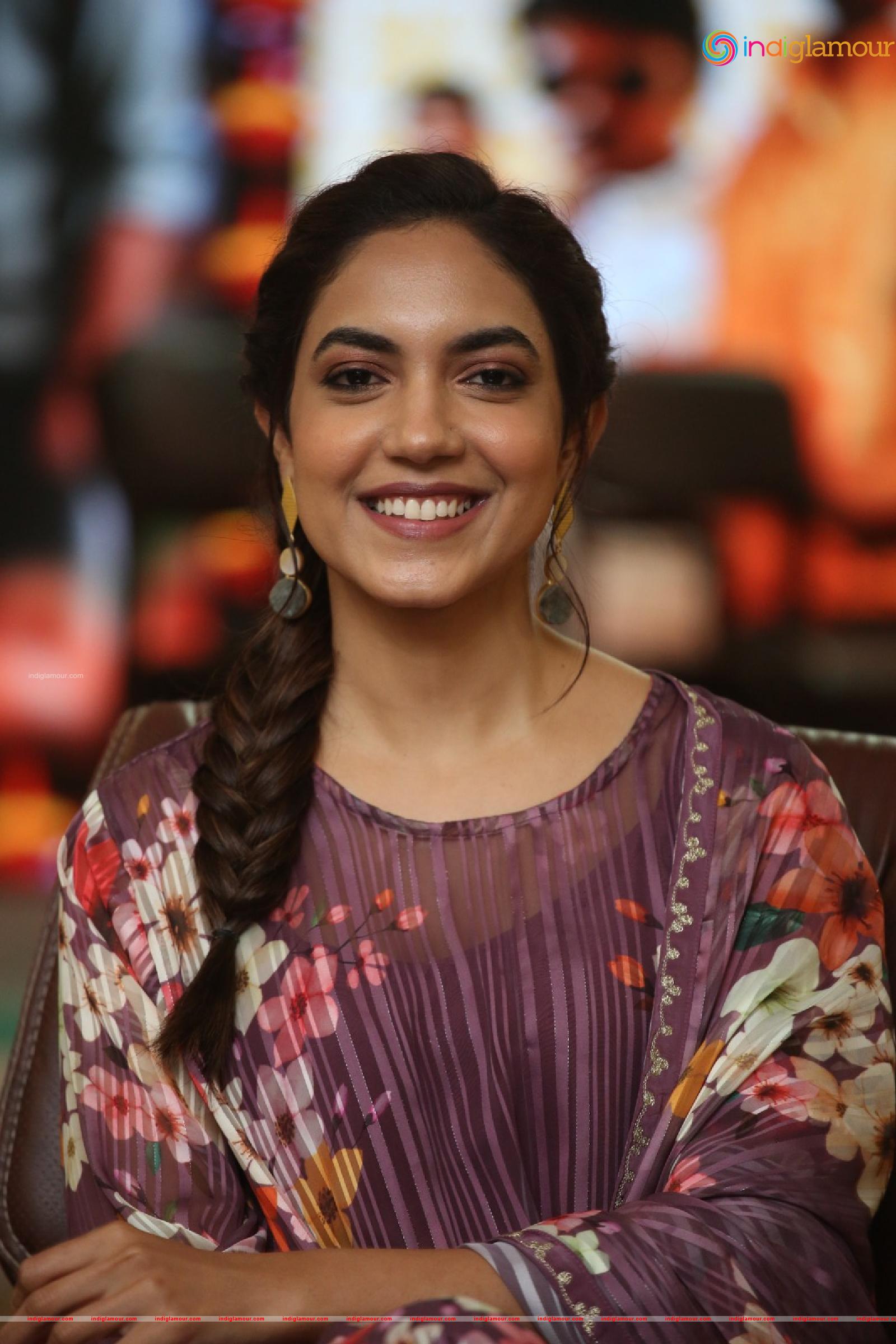Ritu Varma Actress hd photo