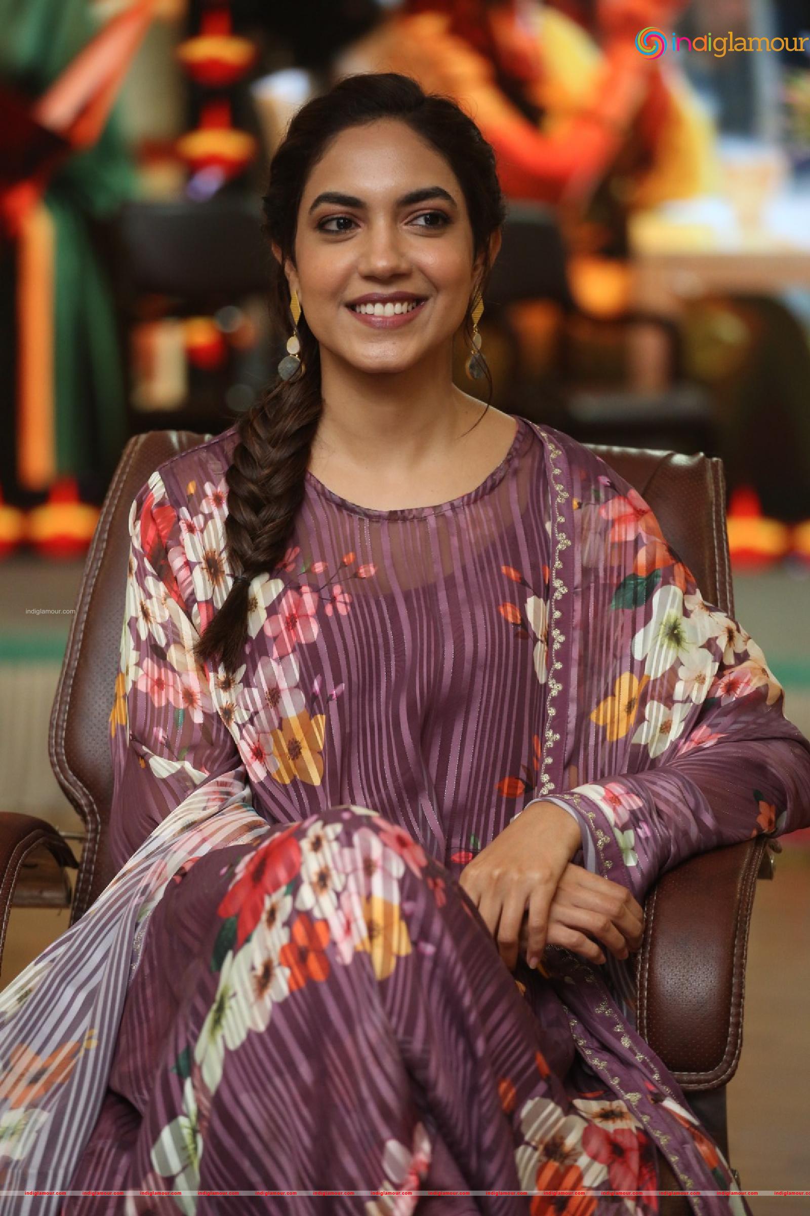 Ritu Varma Actress hd photo