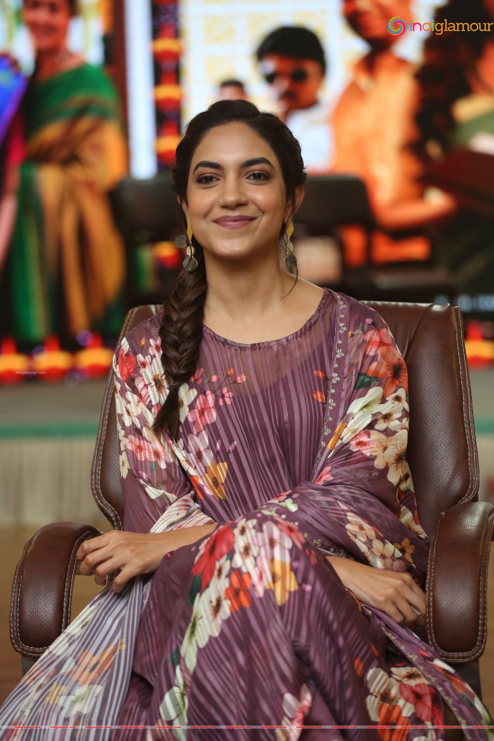 Ritu Varma Actress hd photo