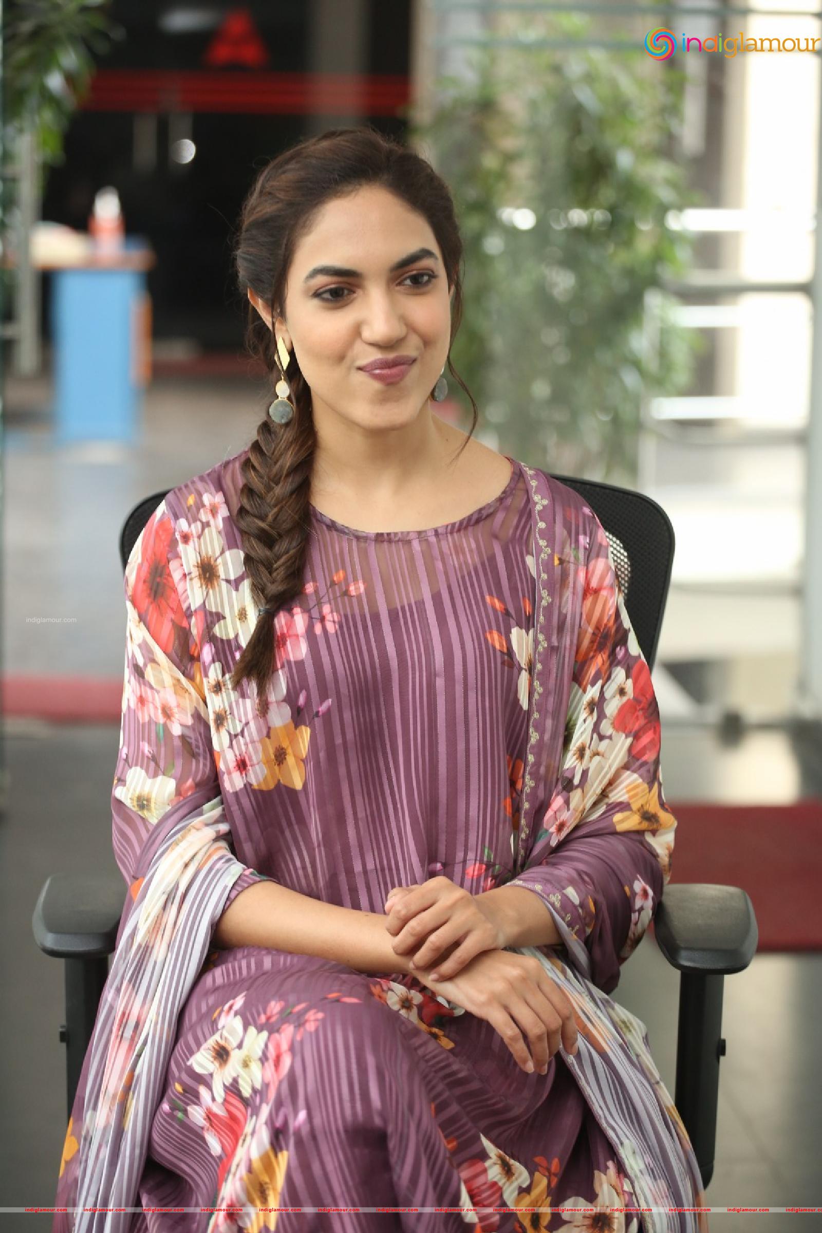 Ritu Varma Actress hd photo