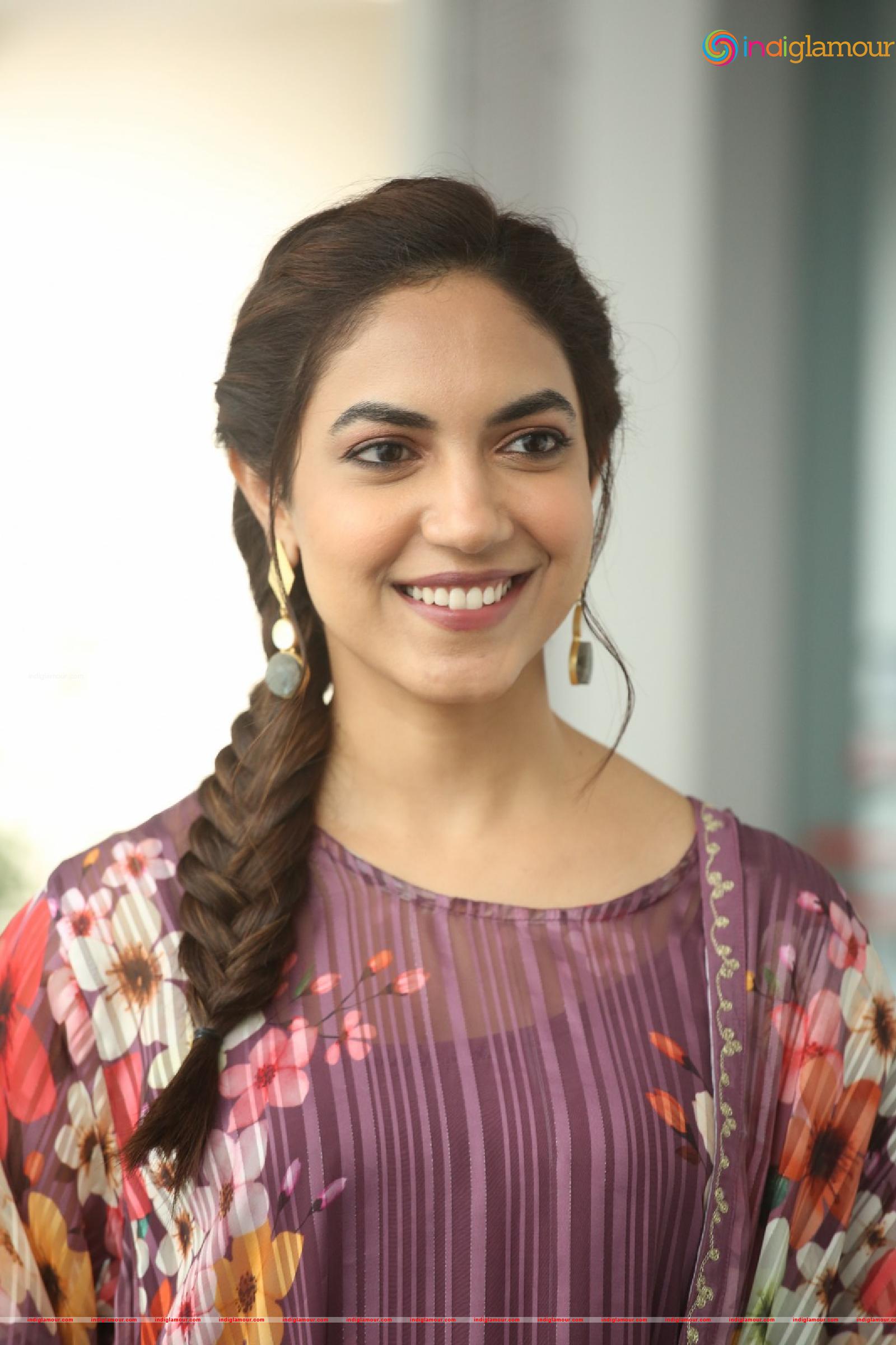 Ritu Varma Actress hd photo