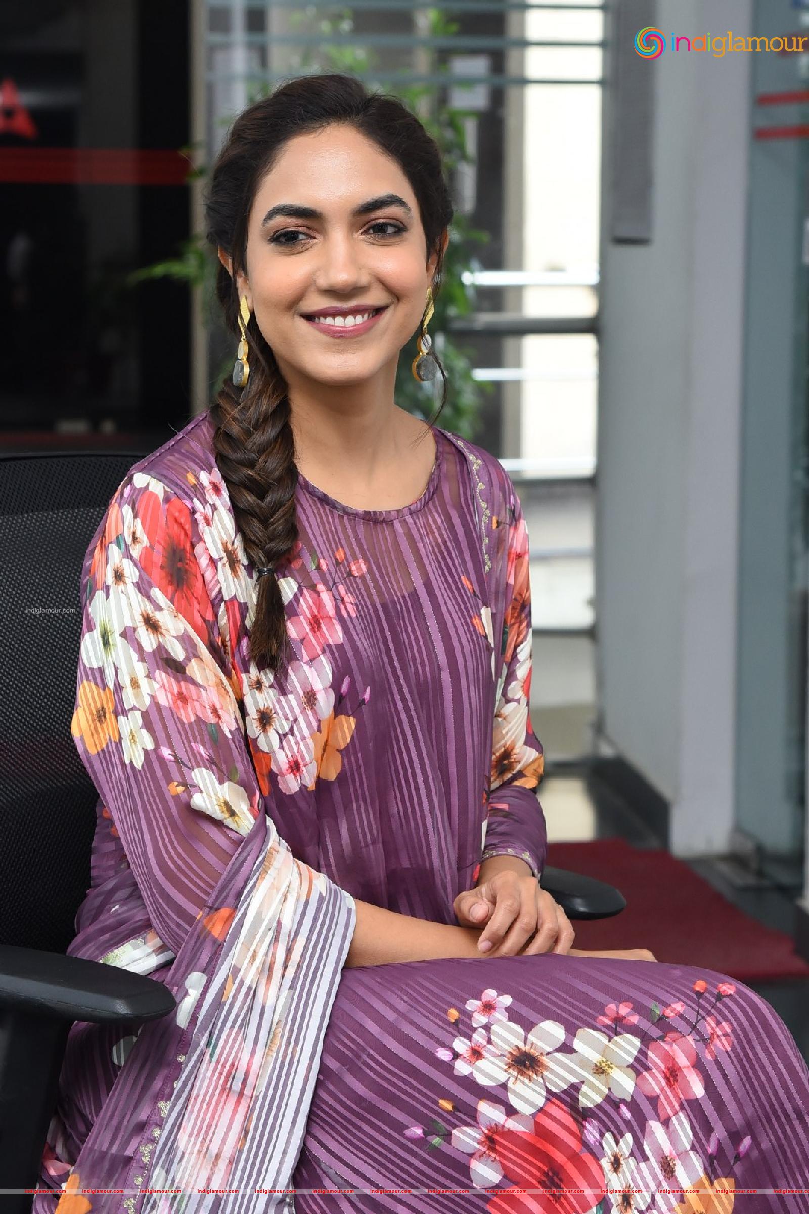 Ritu Varma Actress hd photo
