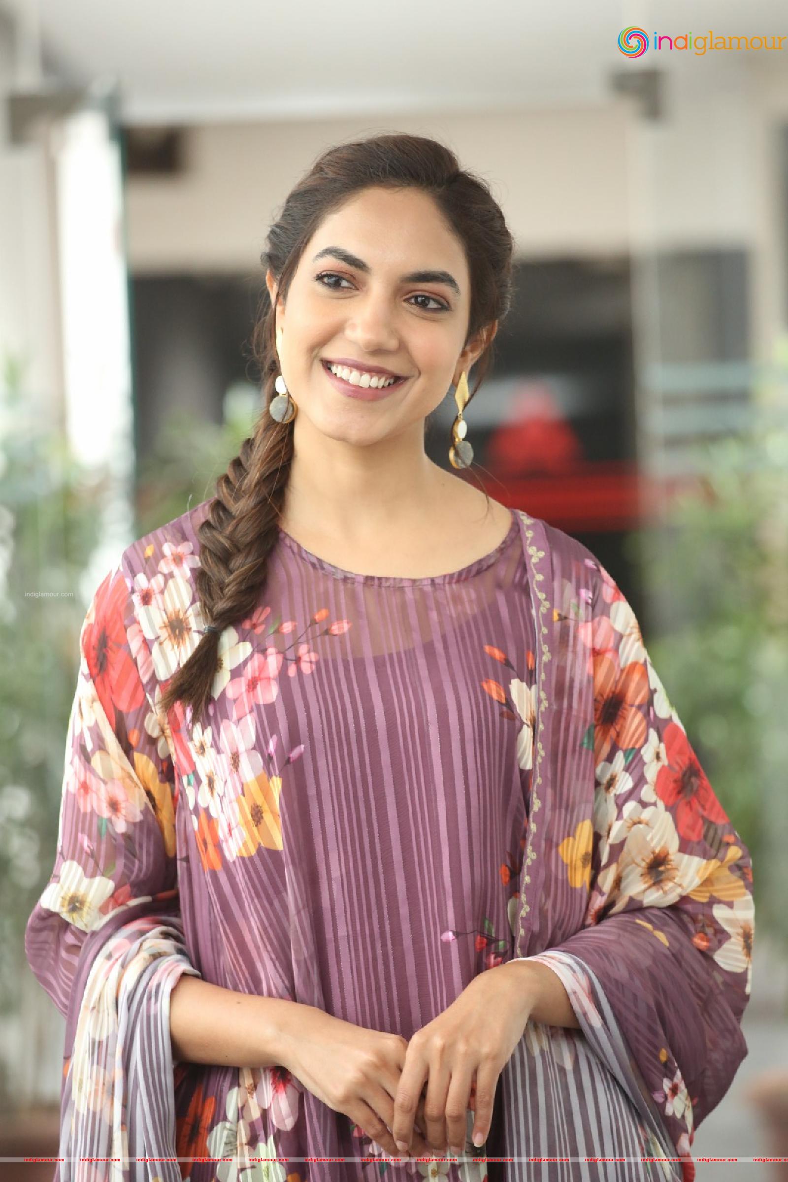 Ritu Varma Actress hd photo