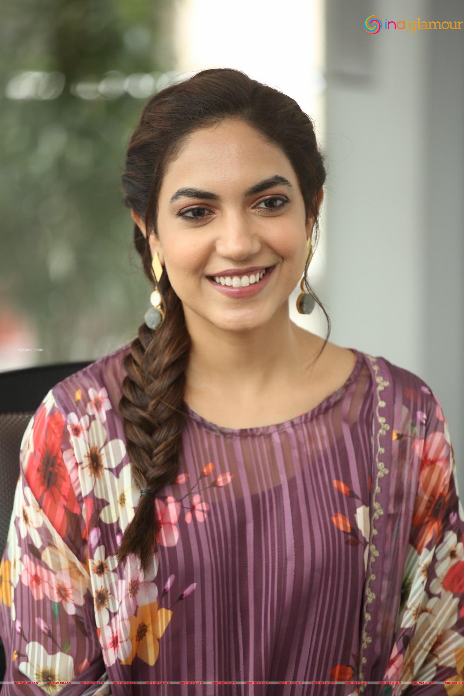 Ritu Varma Actress hd photo